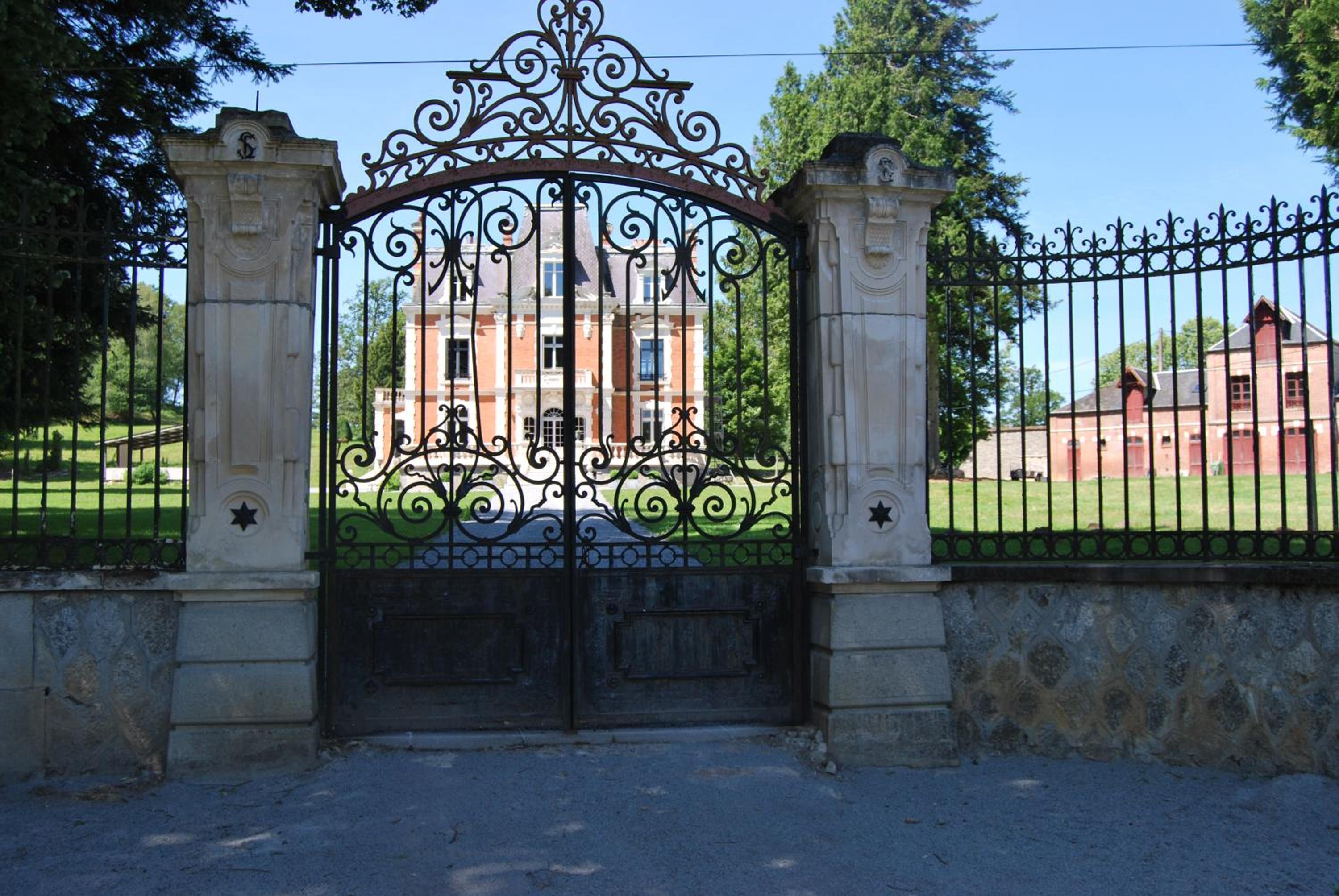 Photo 8