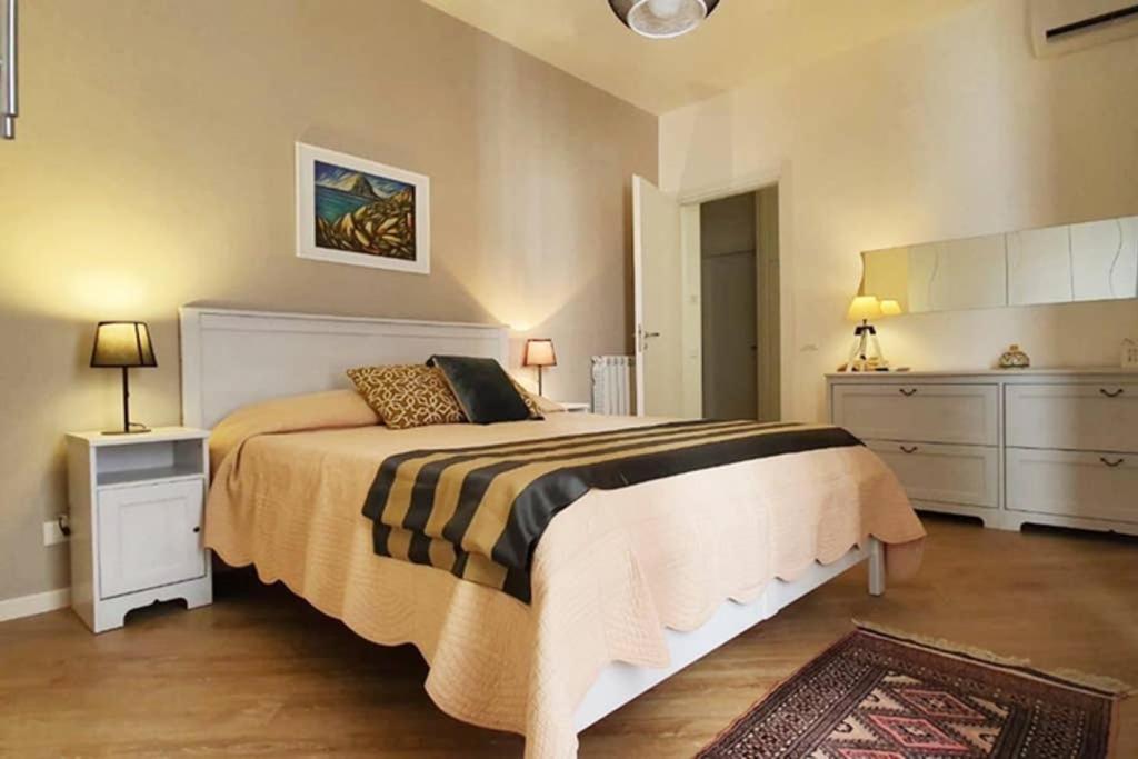 LIBERTYHOUSE en Palermo — hotel room