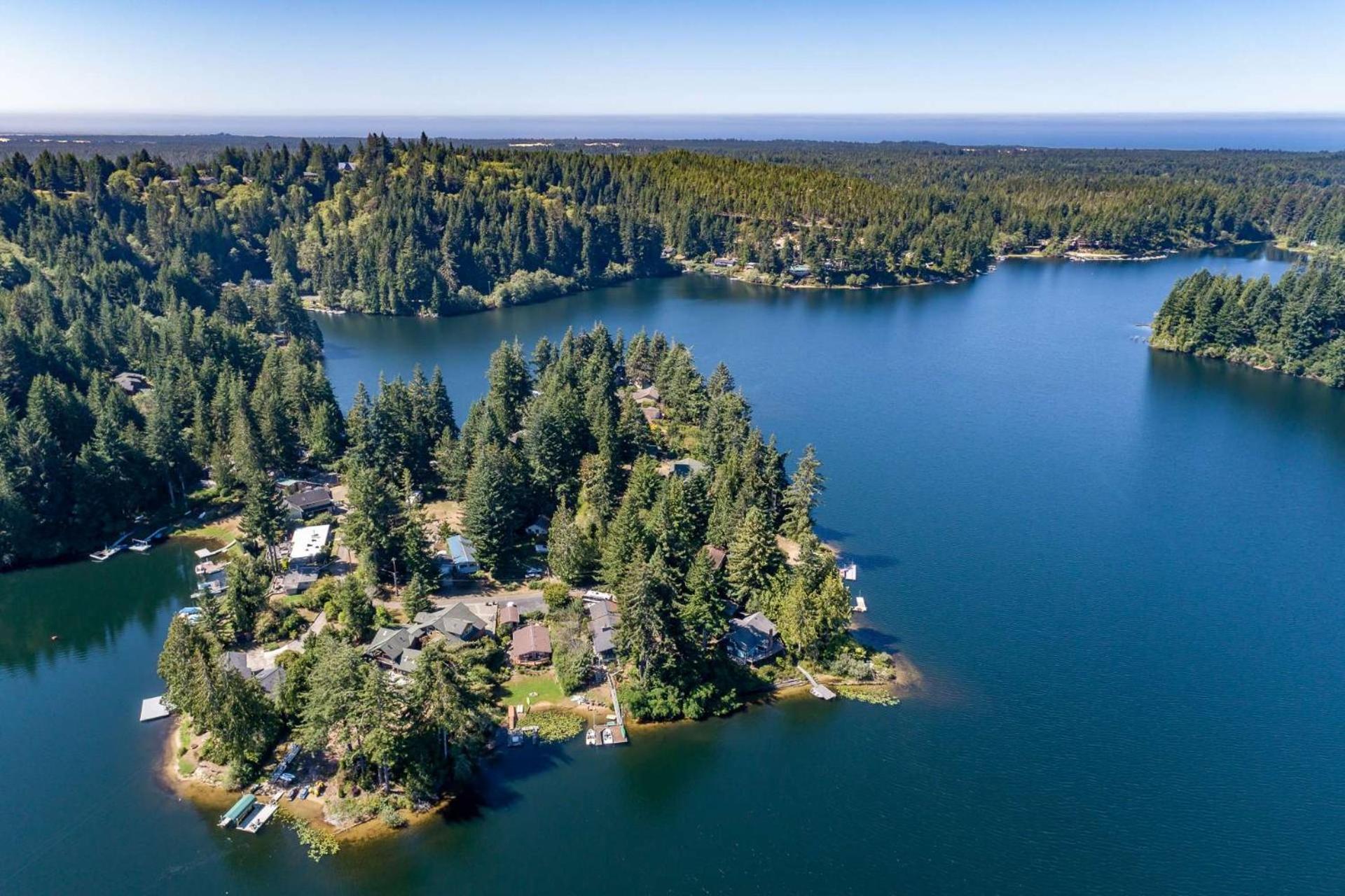 Cedar Point Mercer Lakehouse