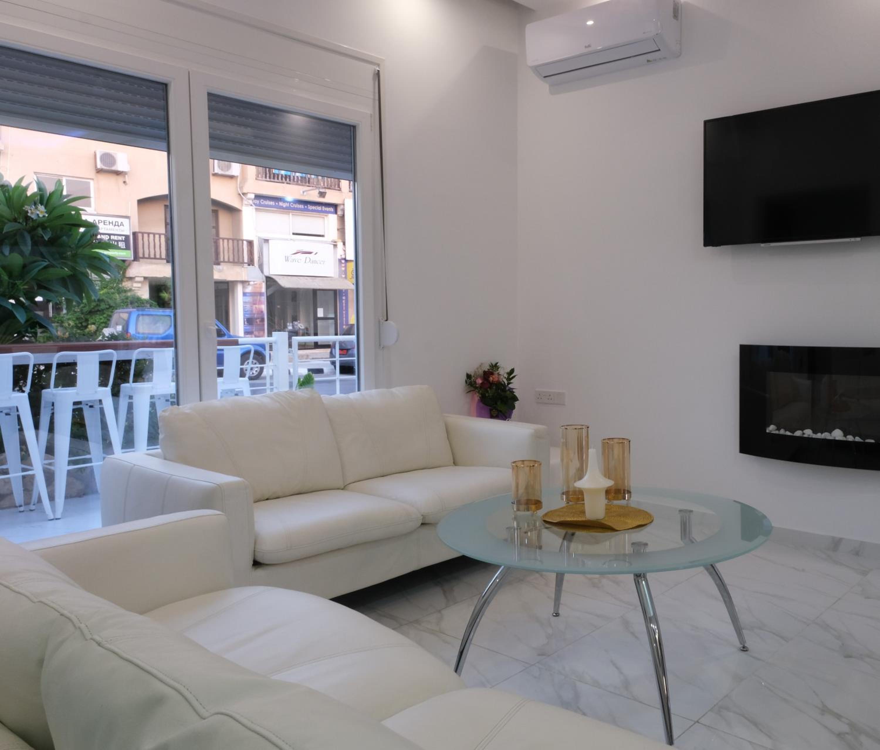 Luxury Fani House Next to Harbor area with Jacuzzi view 2