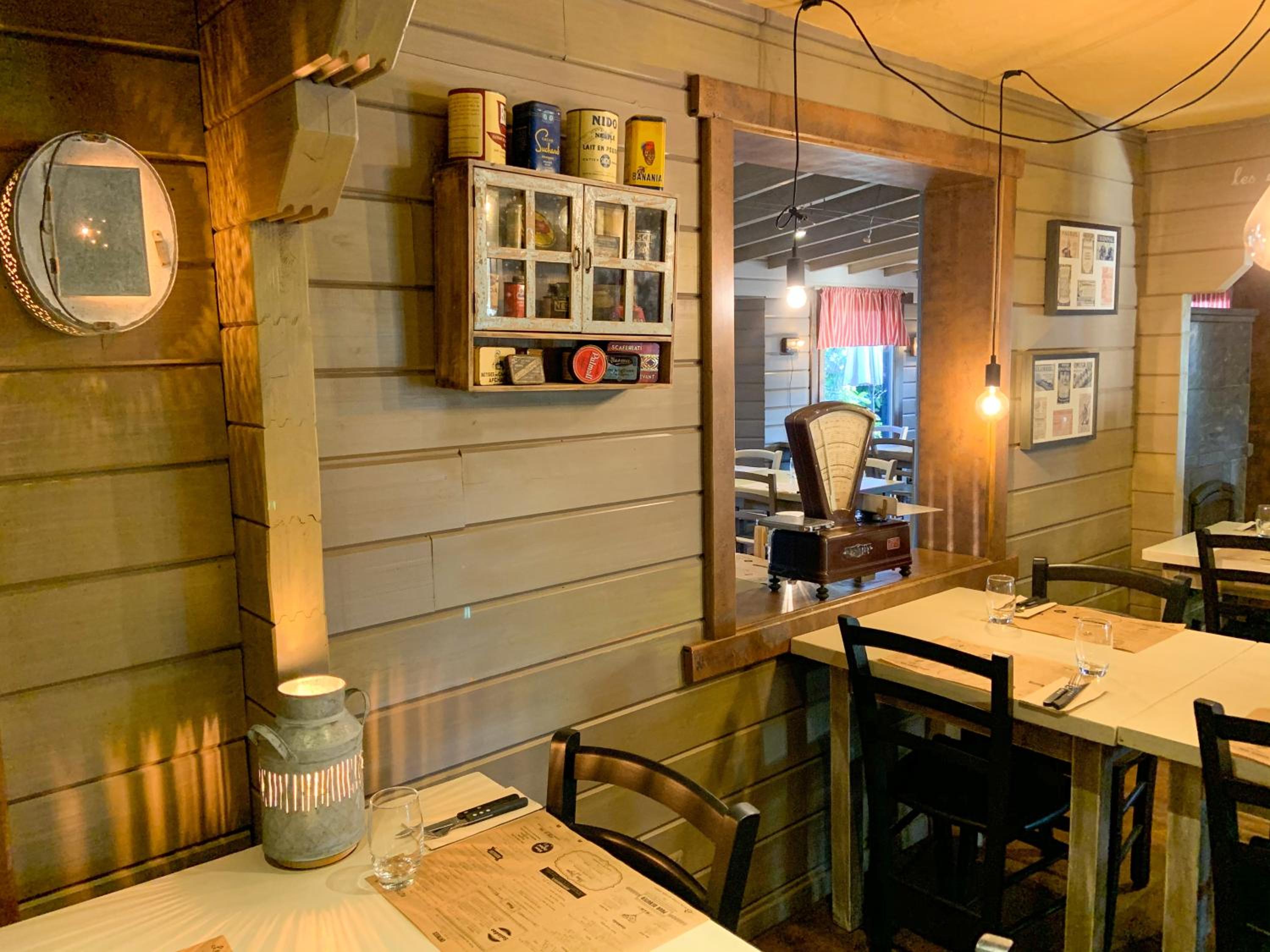 restaurant