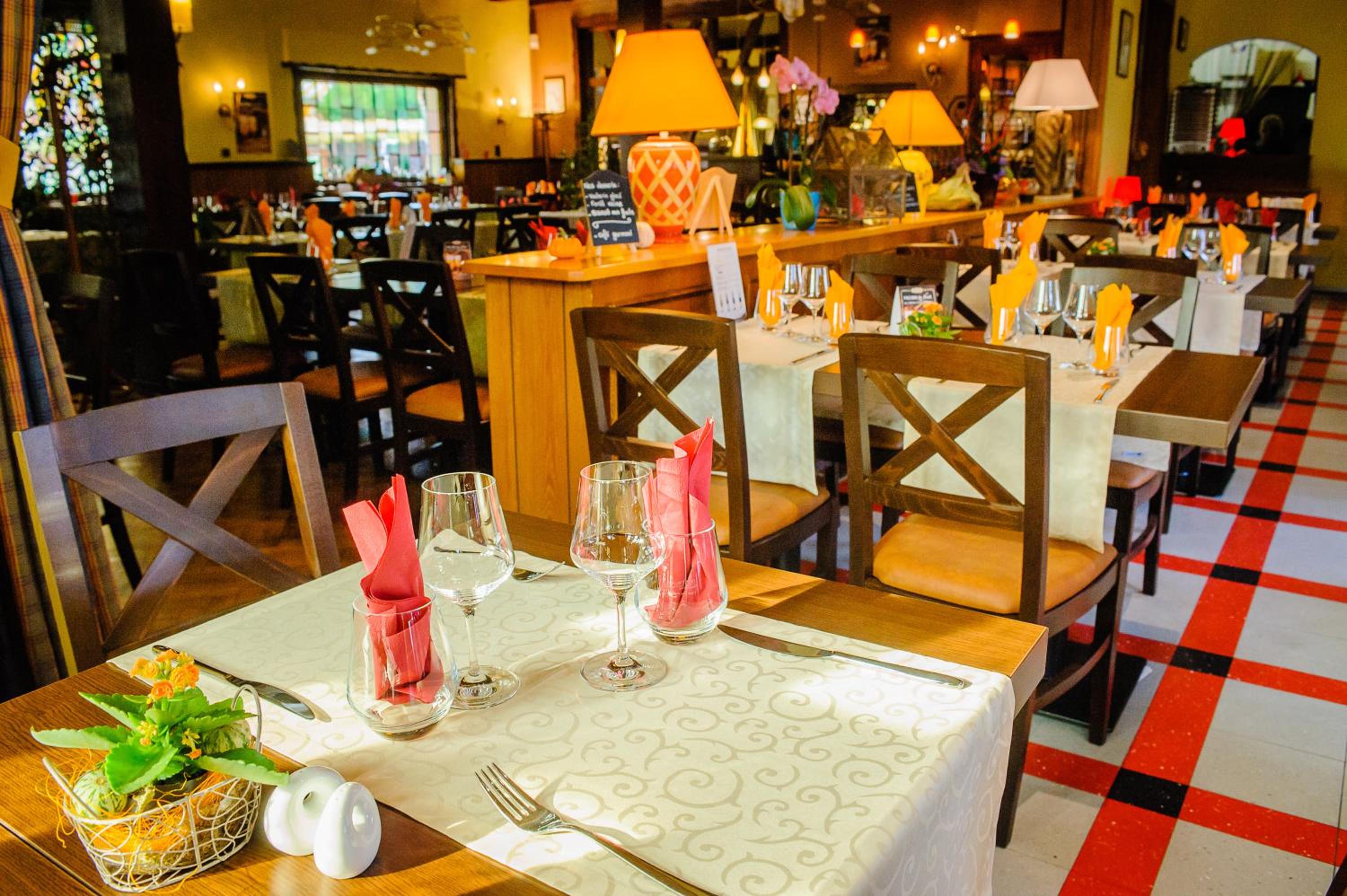 restaurant
