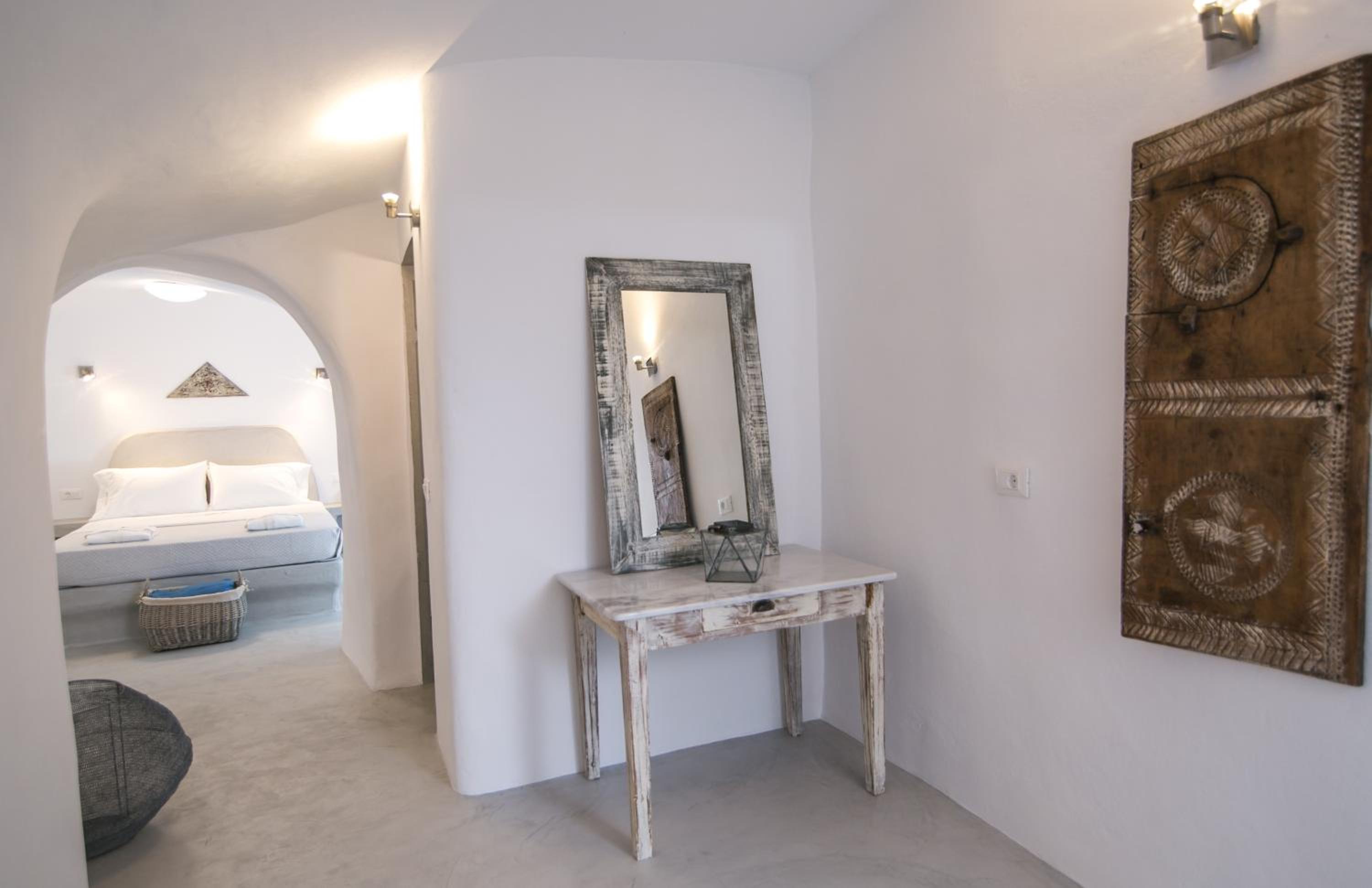 Oia Vacations - Theodora Suites - Property Image 26