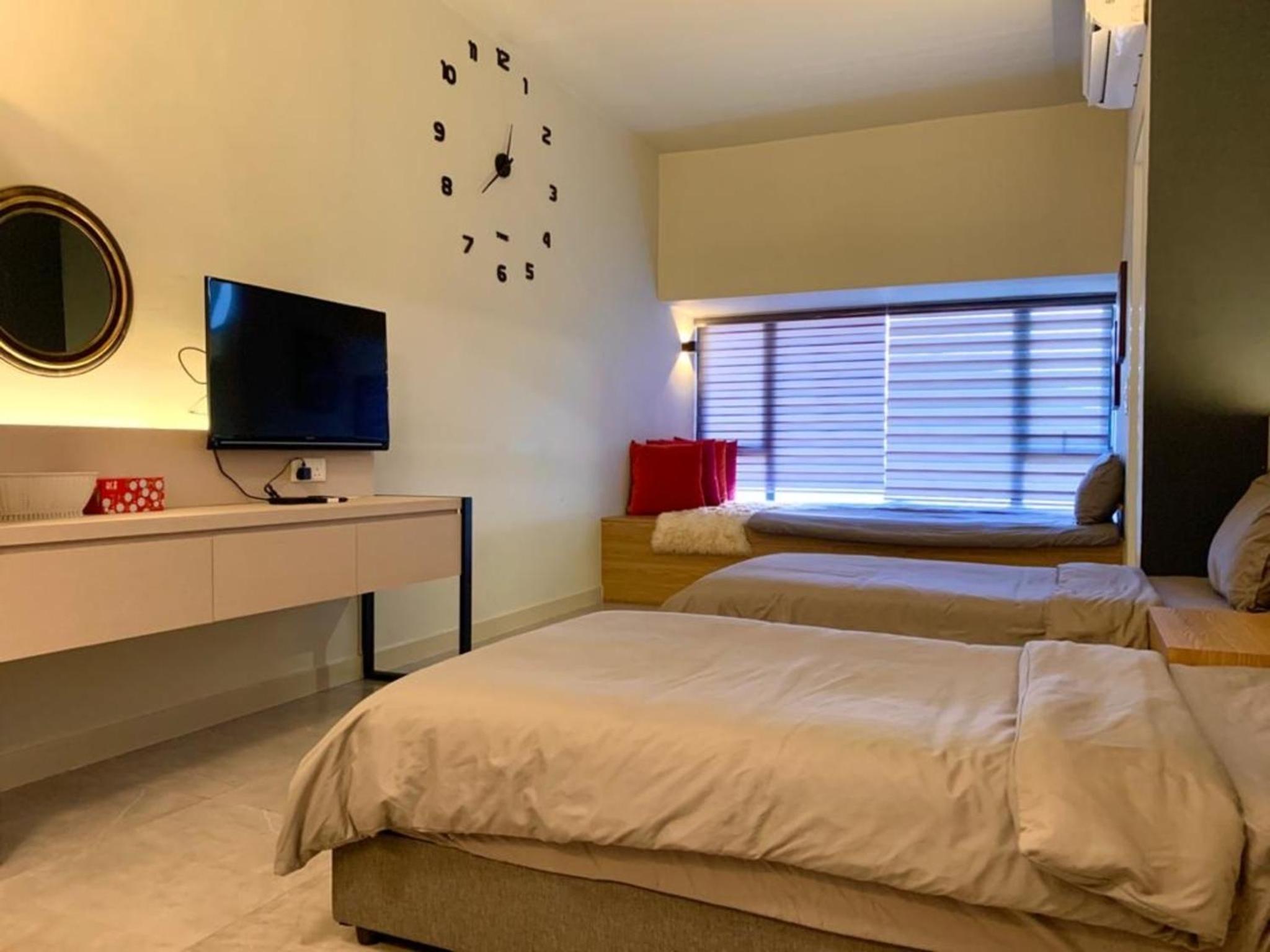 Imperio,Res - Quality -- Comfort -- Location photo 2