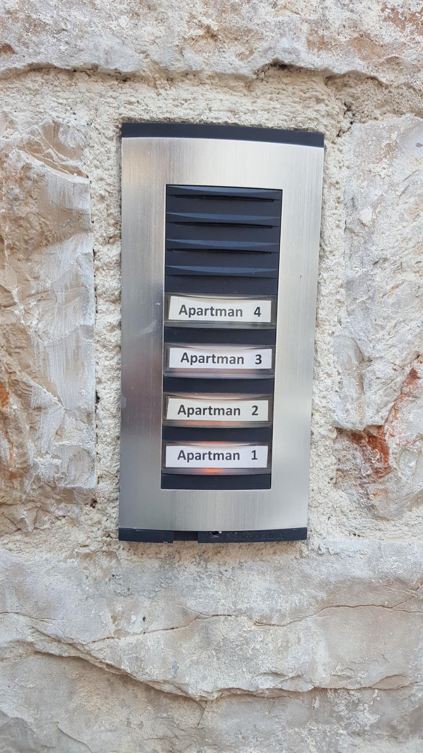 Centar Vodice Apartmani view 2