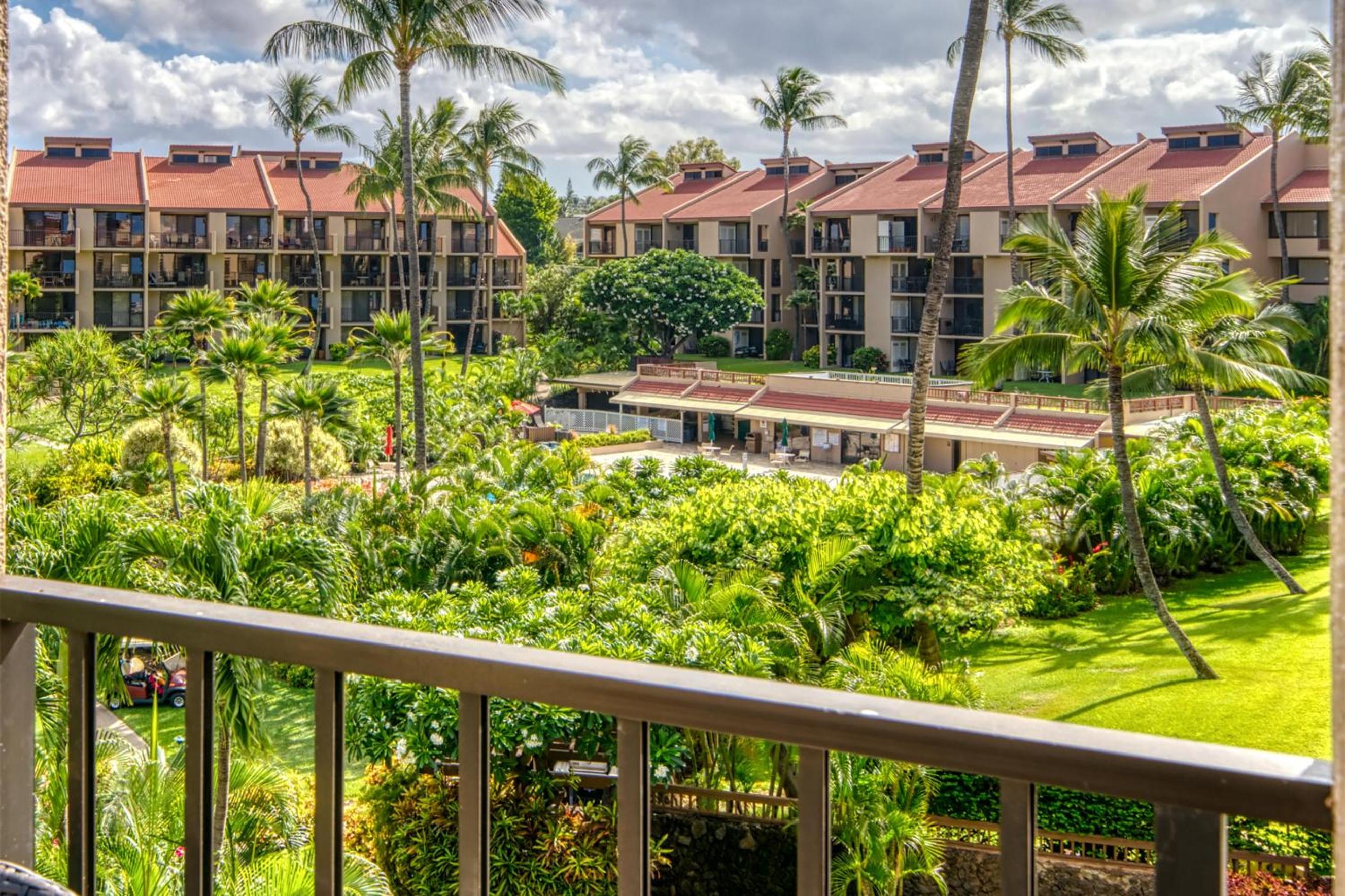Kamaole Sands 7-406, Courtyard & Ocean Views, AC