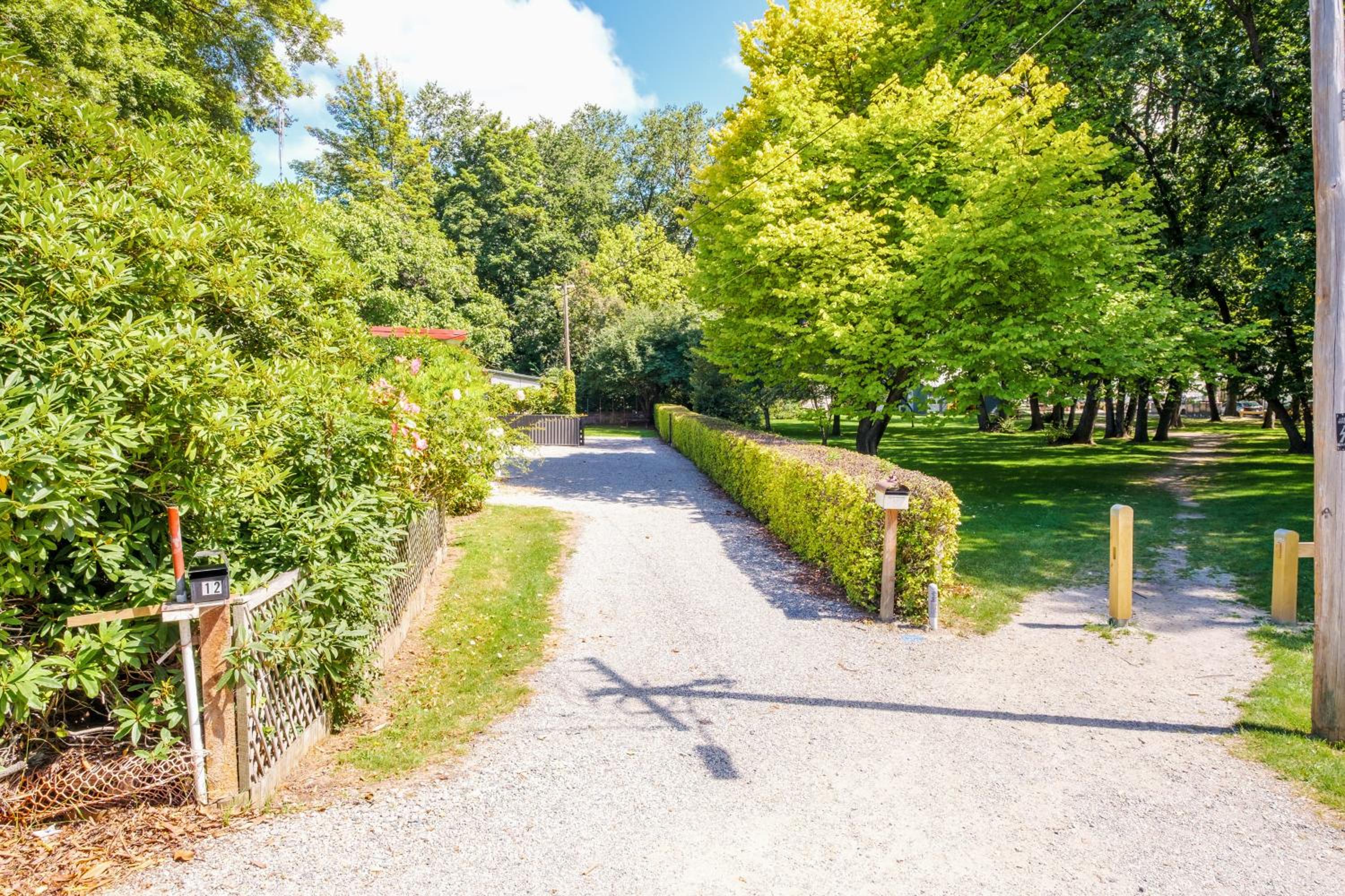 Merioneth Retreat - Arrowtown Holiday Home view 3
