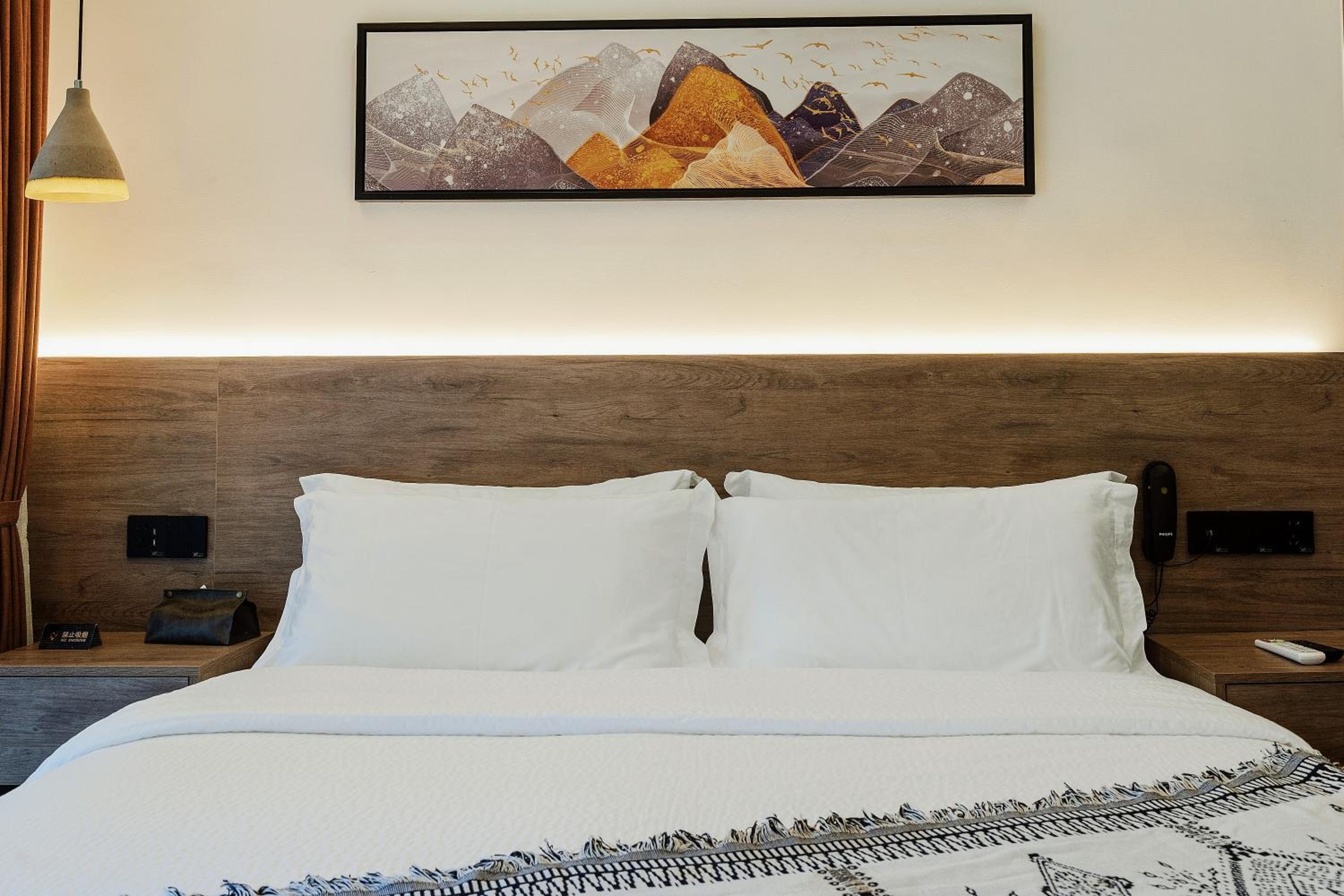 Whispering Mountains Boutique Hotel