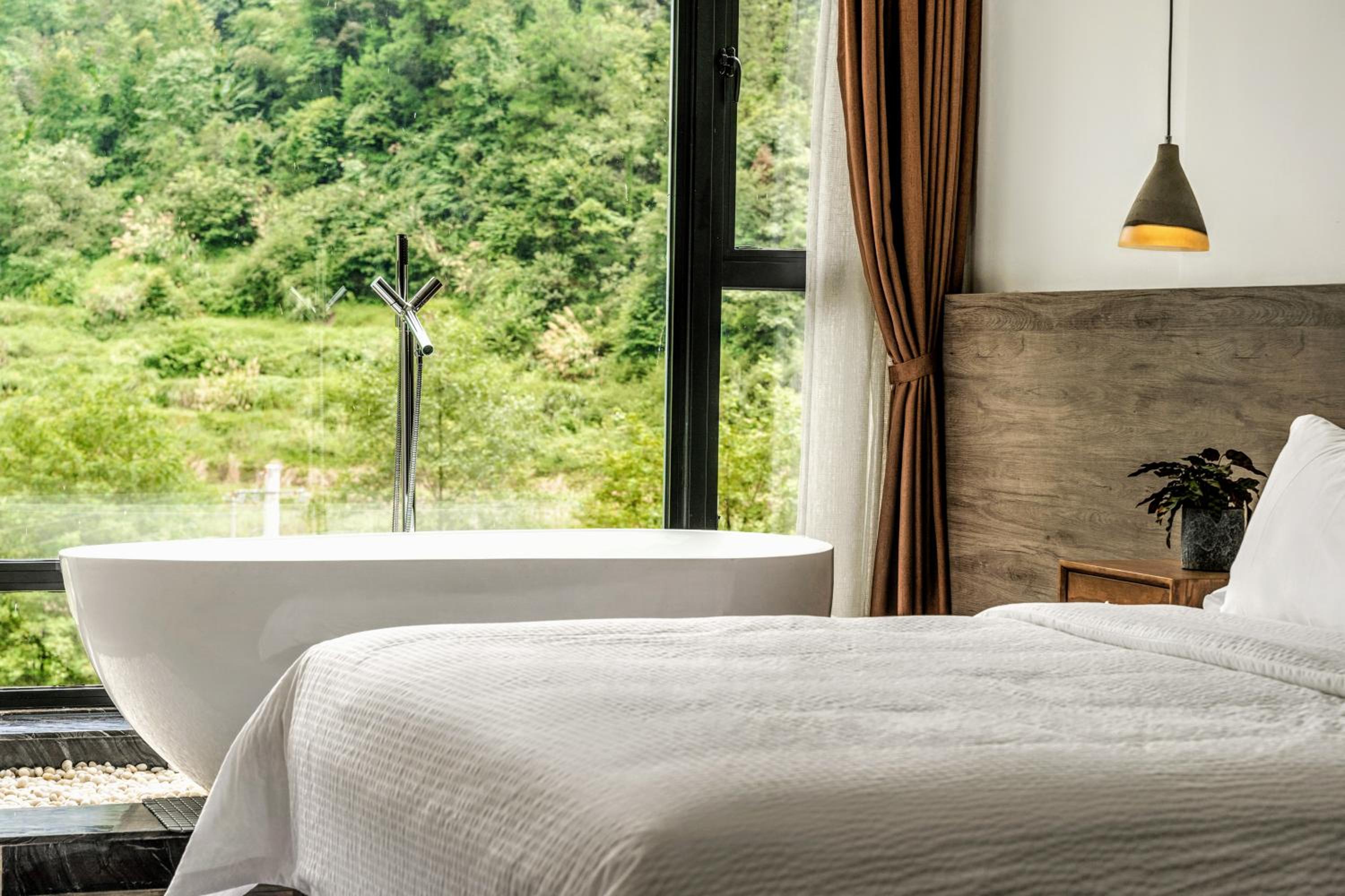 Whispering Mountains Boutique Hotel