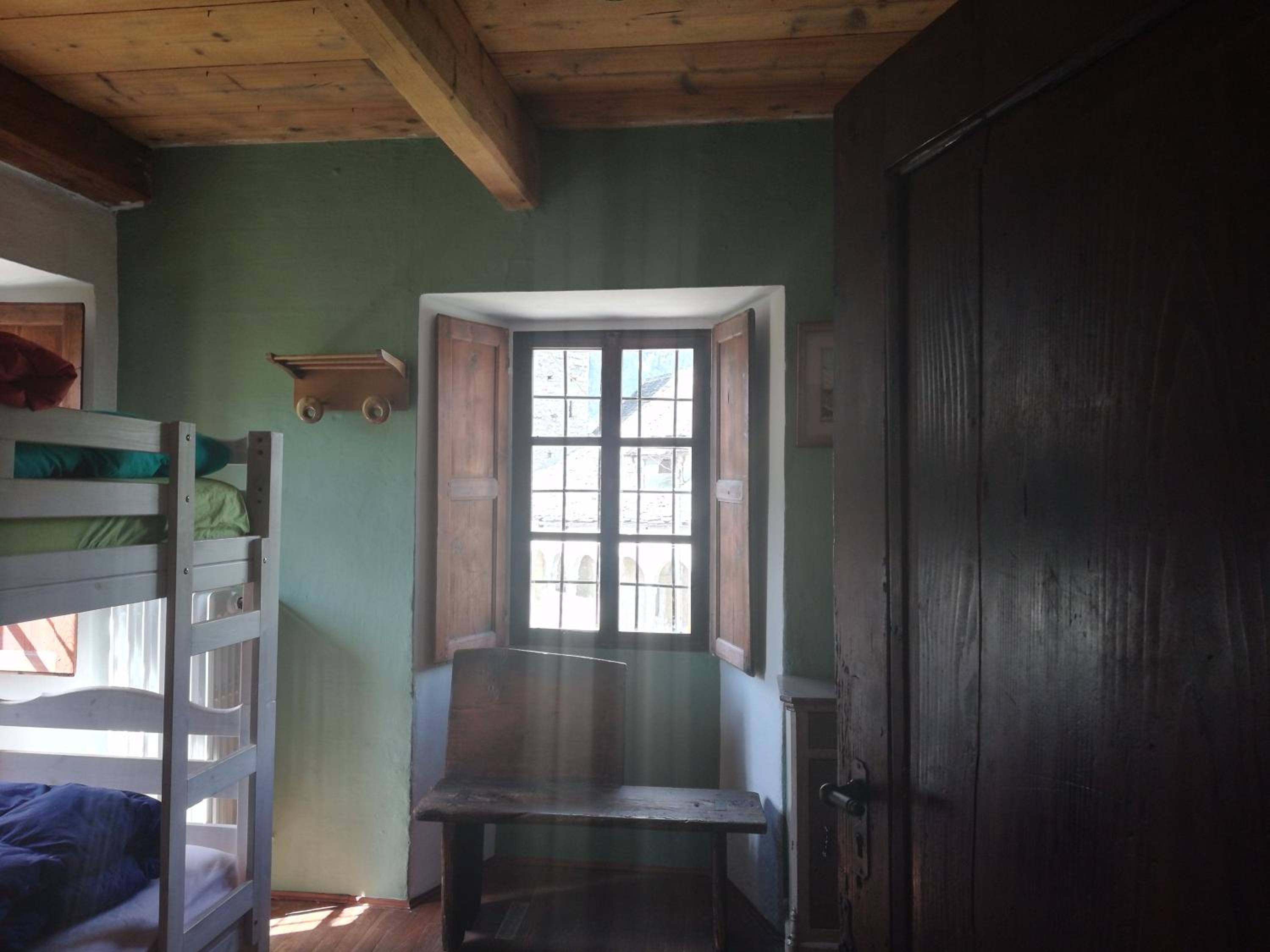 Photo 37