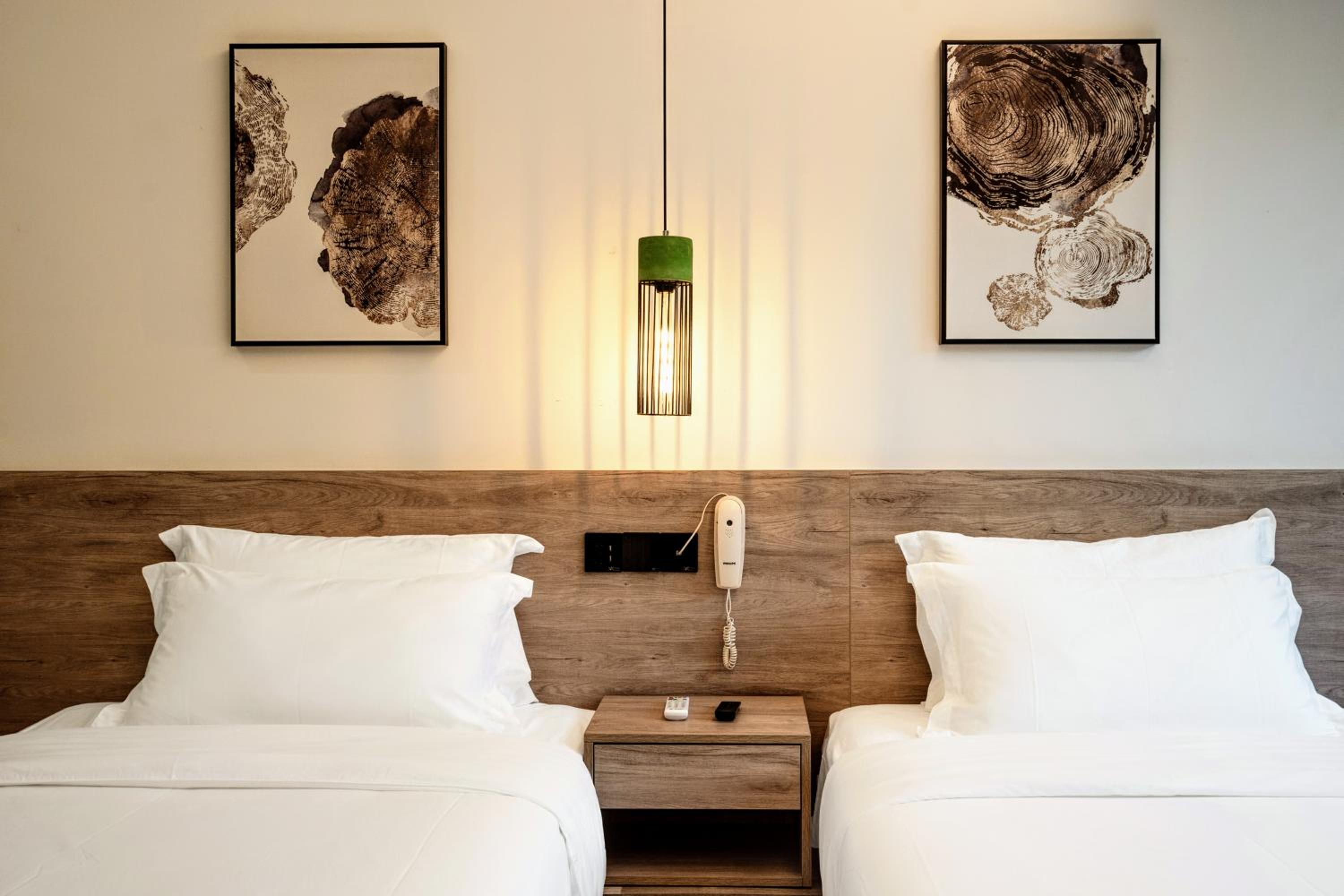 Whispering Mountains Boutique Hotel