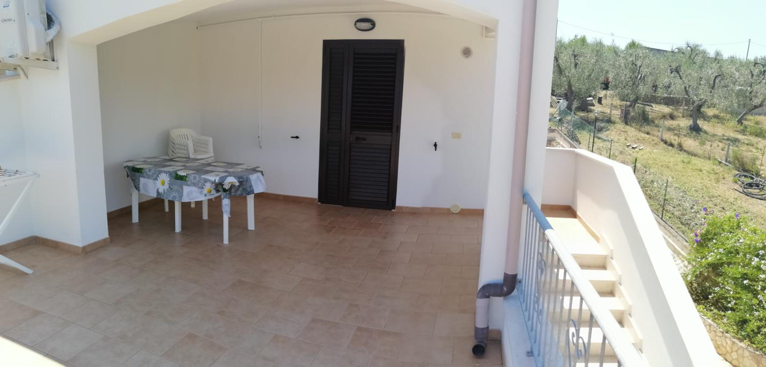 Photo 33