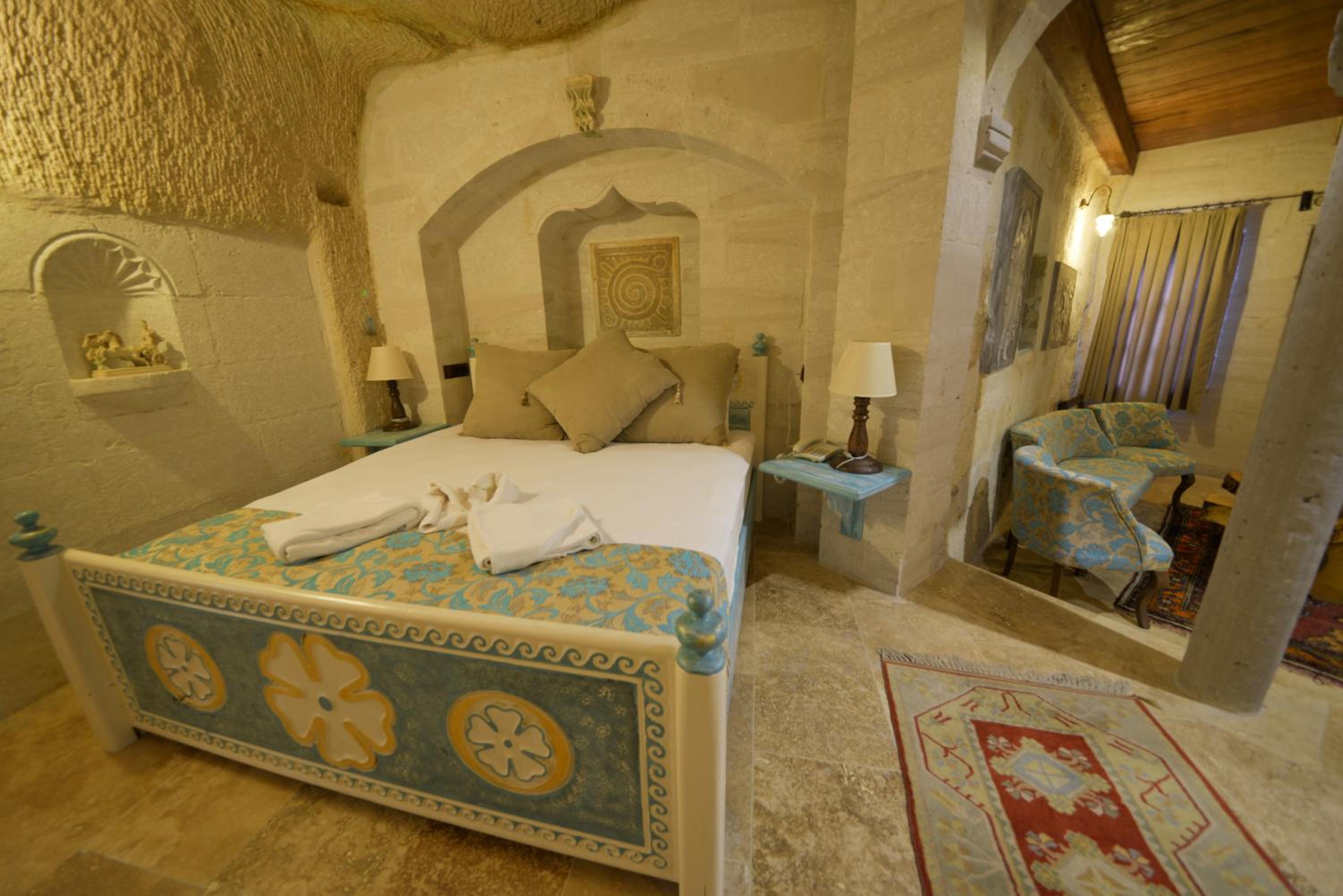 Caftan Cave Suites - Image 12