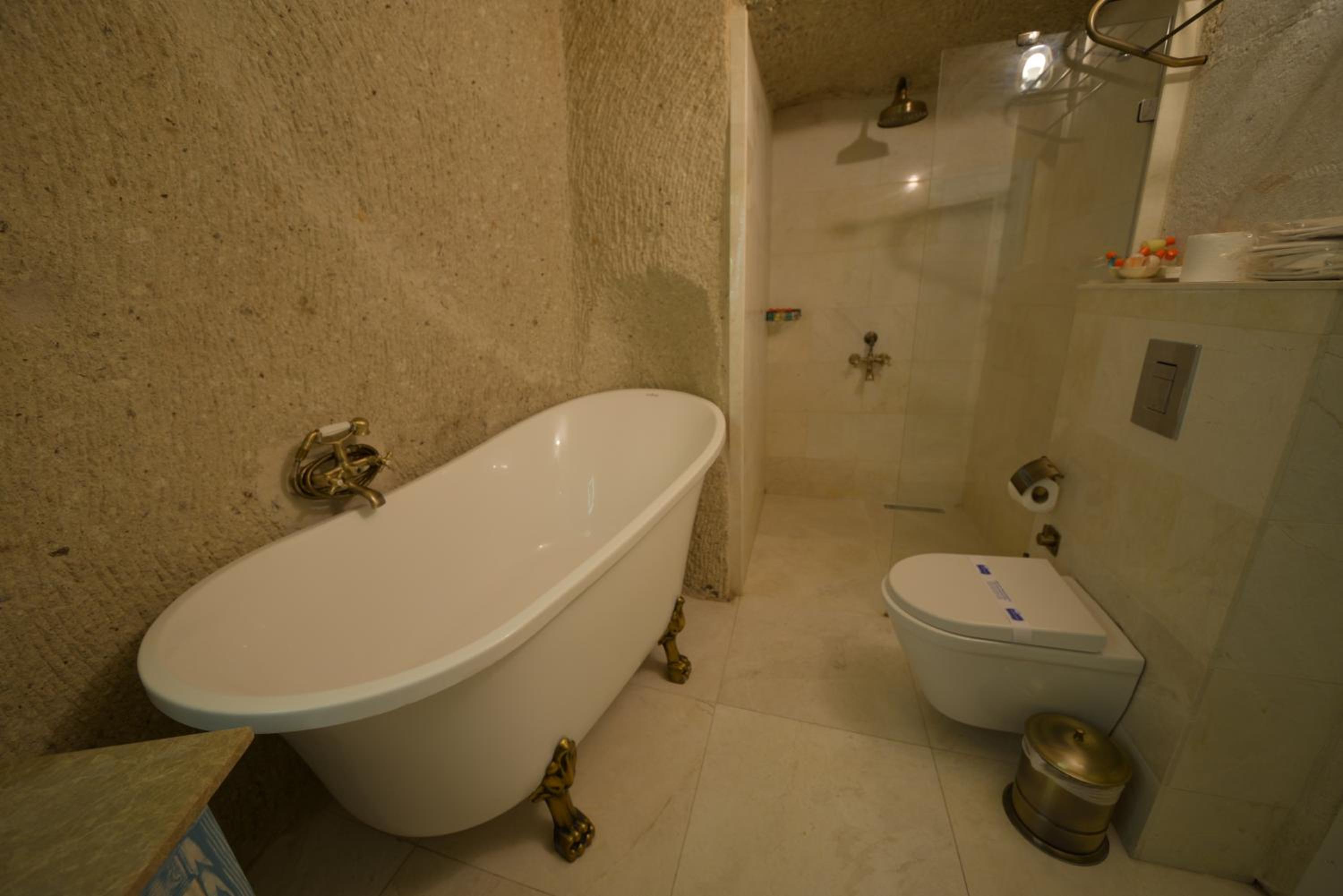 Caftan Cave Suites - Image 17