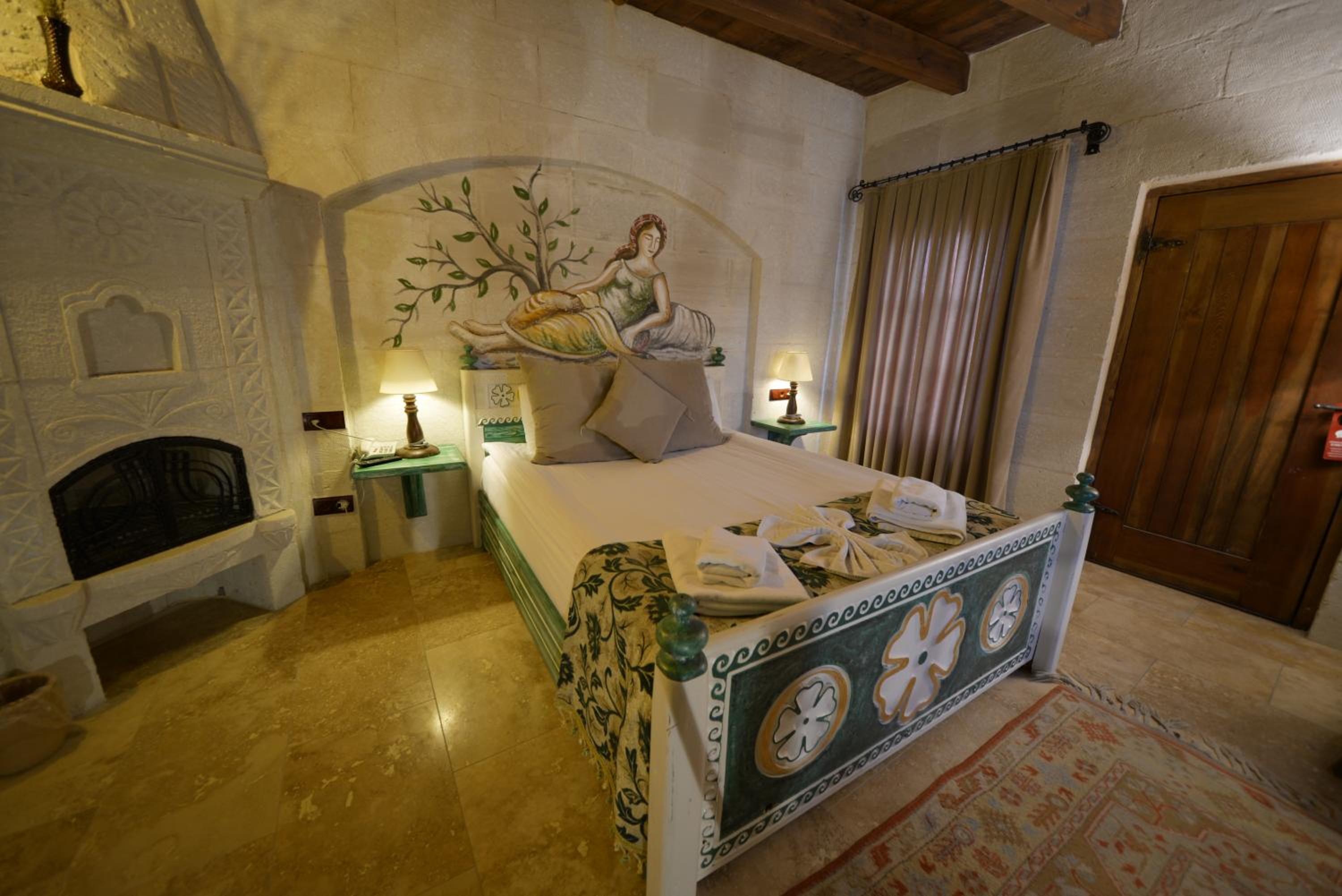 Caftan Cave Suites - Image 5