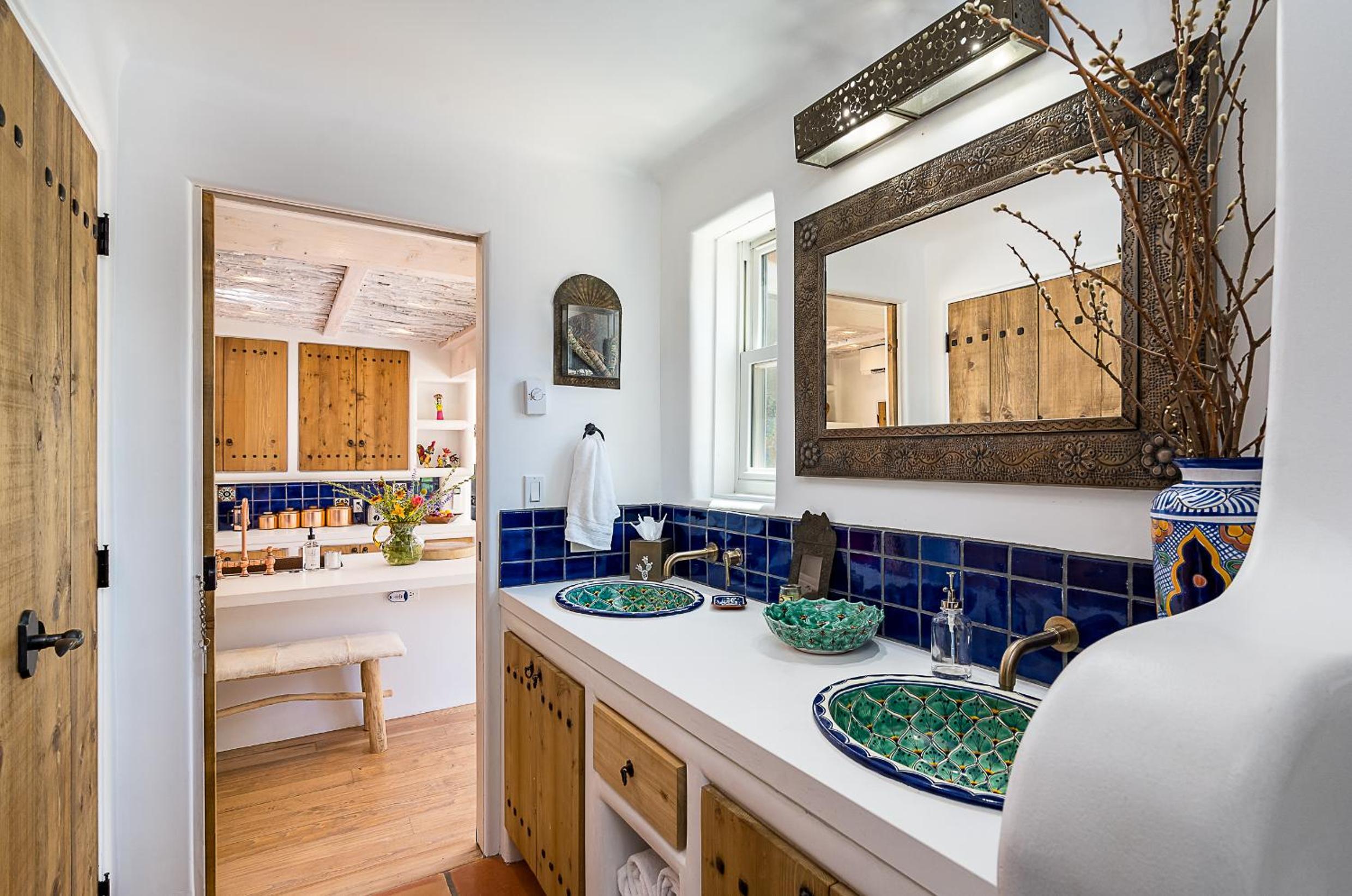 Luxury Private Villa in Santa Fe view 3