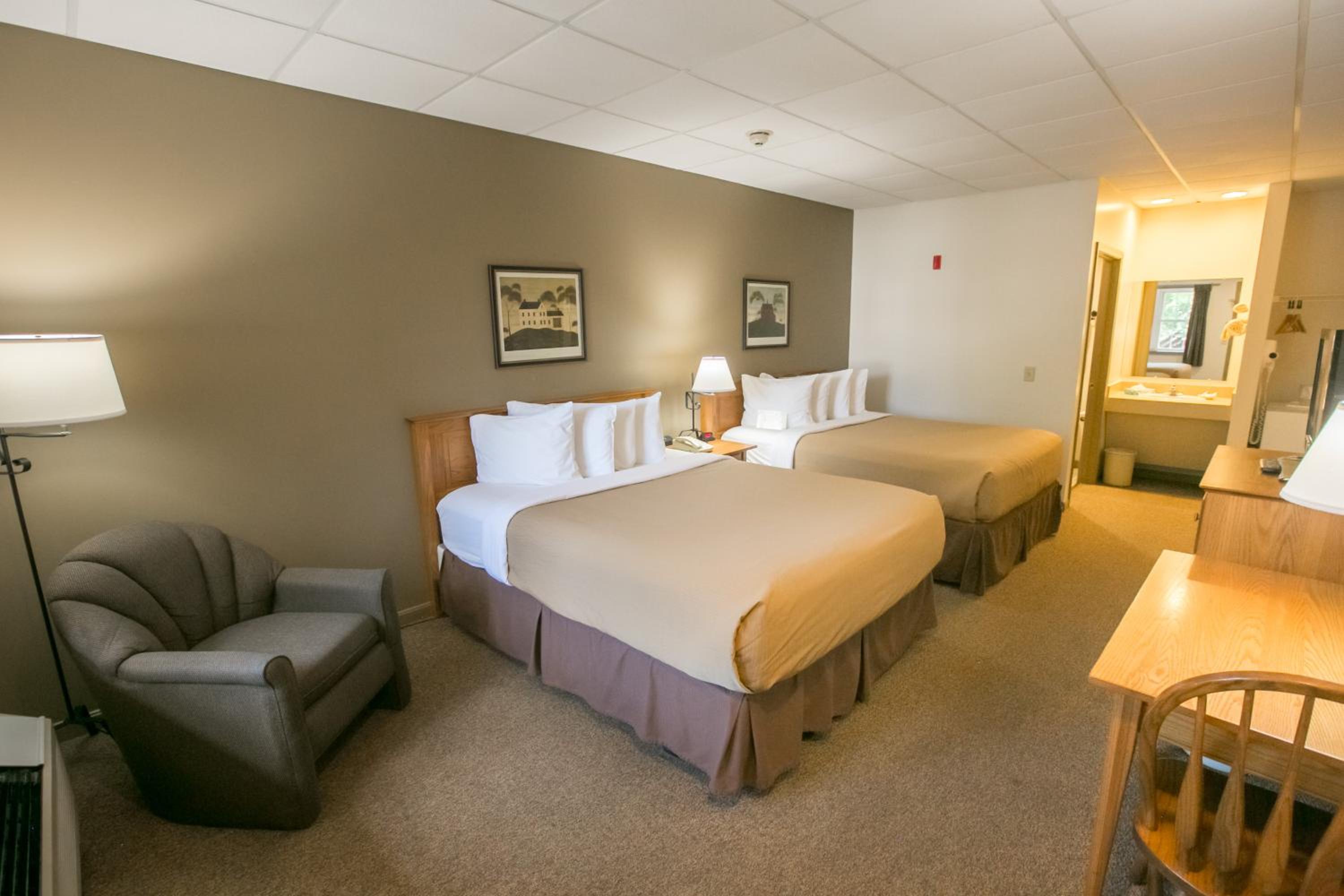 Lodging on the Square