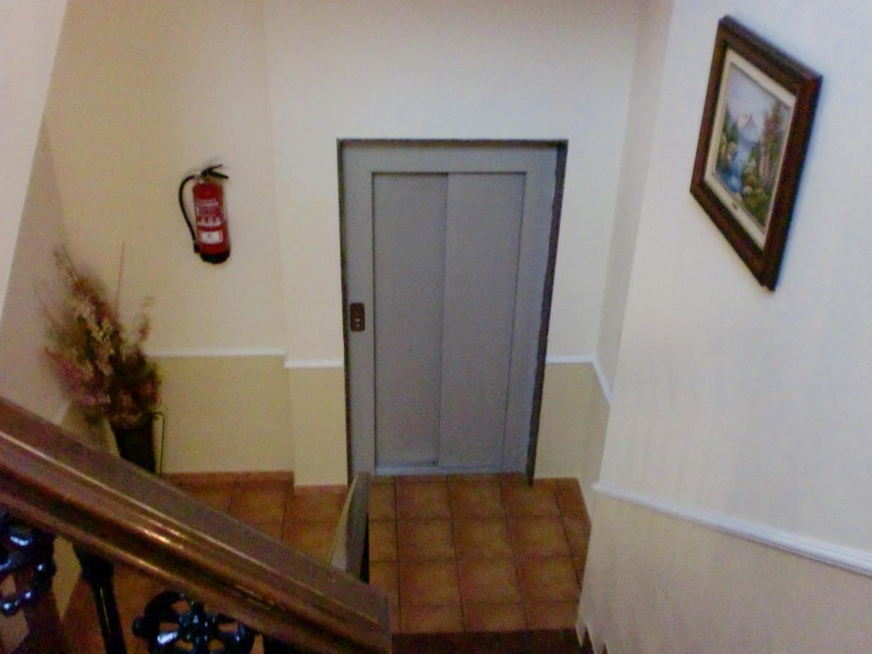 Photo 33