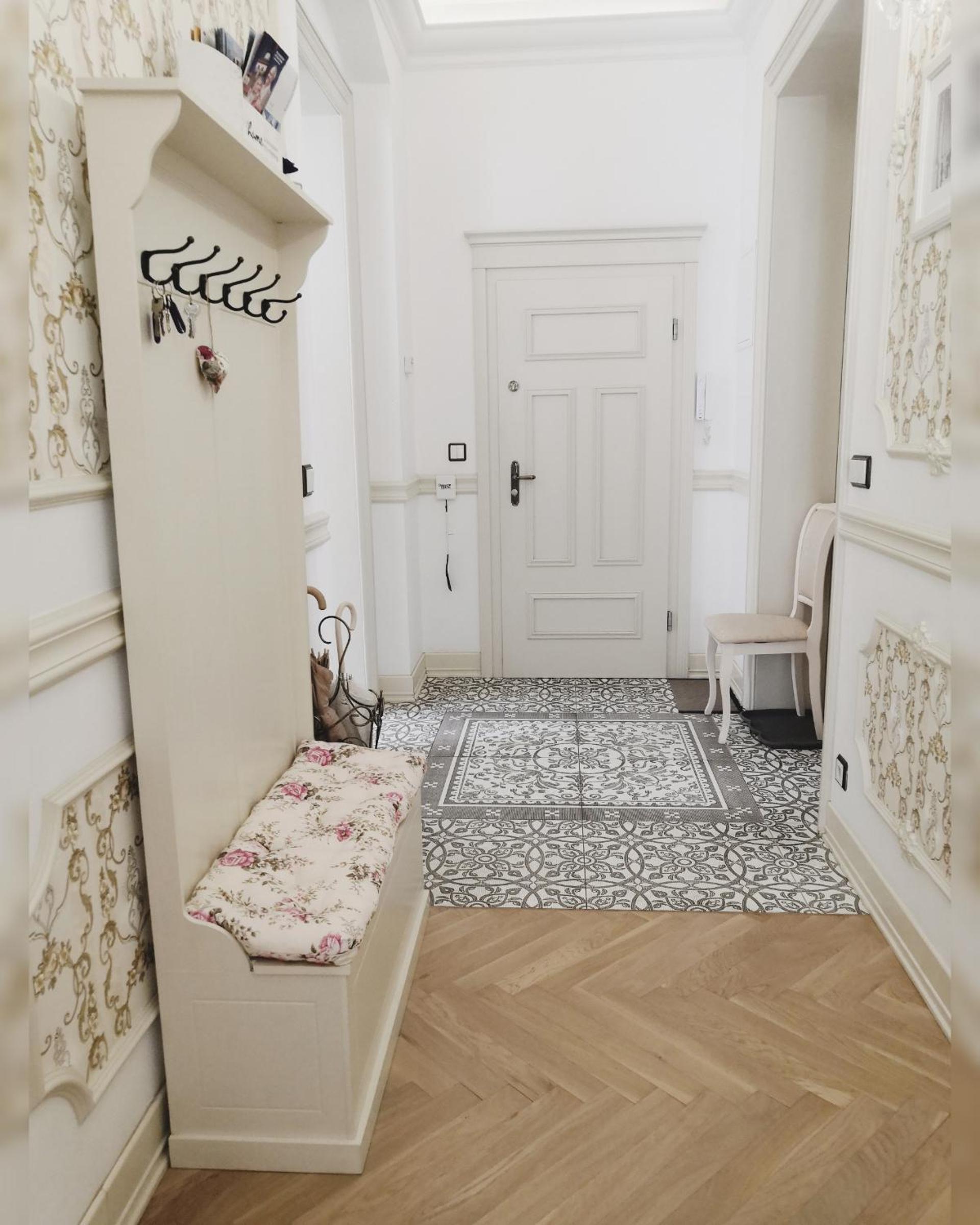 Apartment Luxury Nostalgia