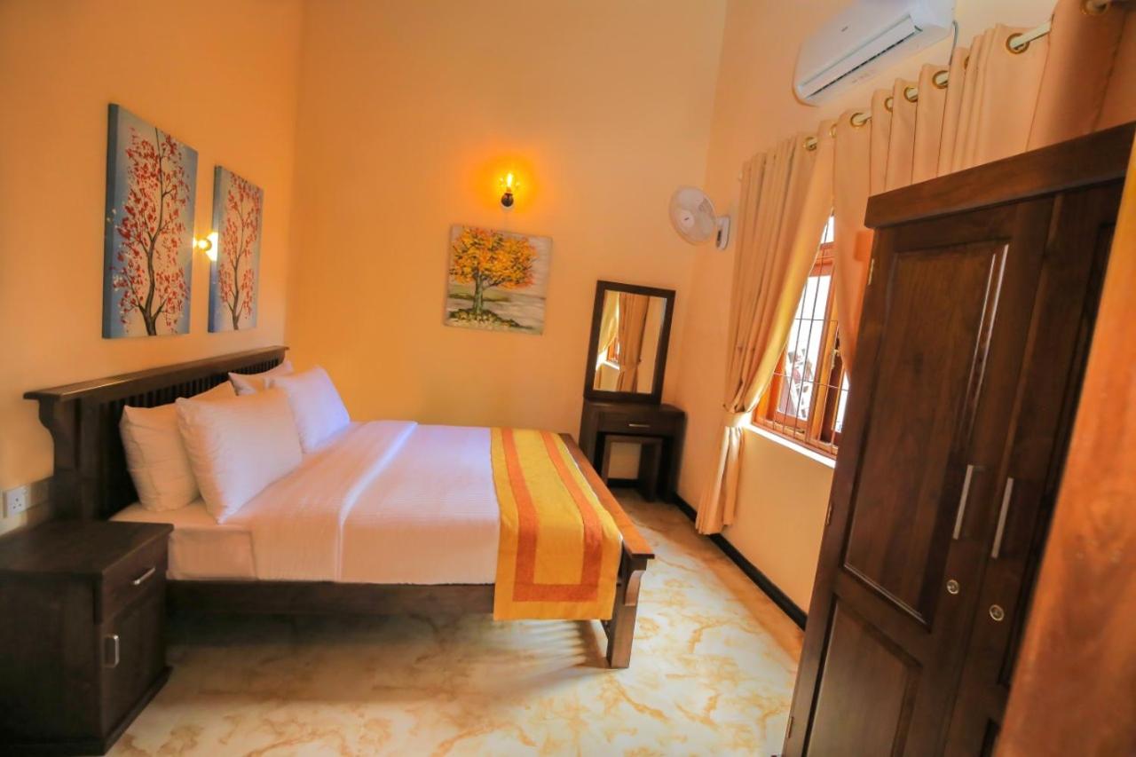Negombo Andersson Luxury House view 4