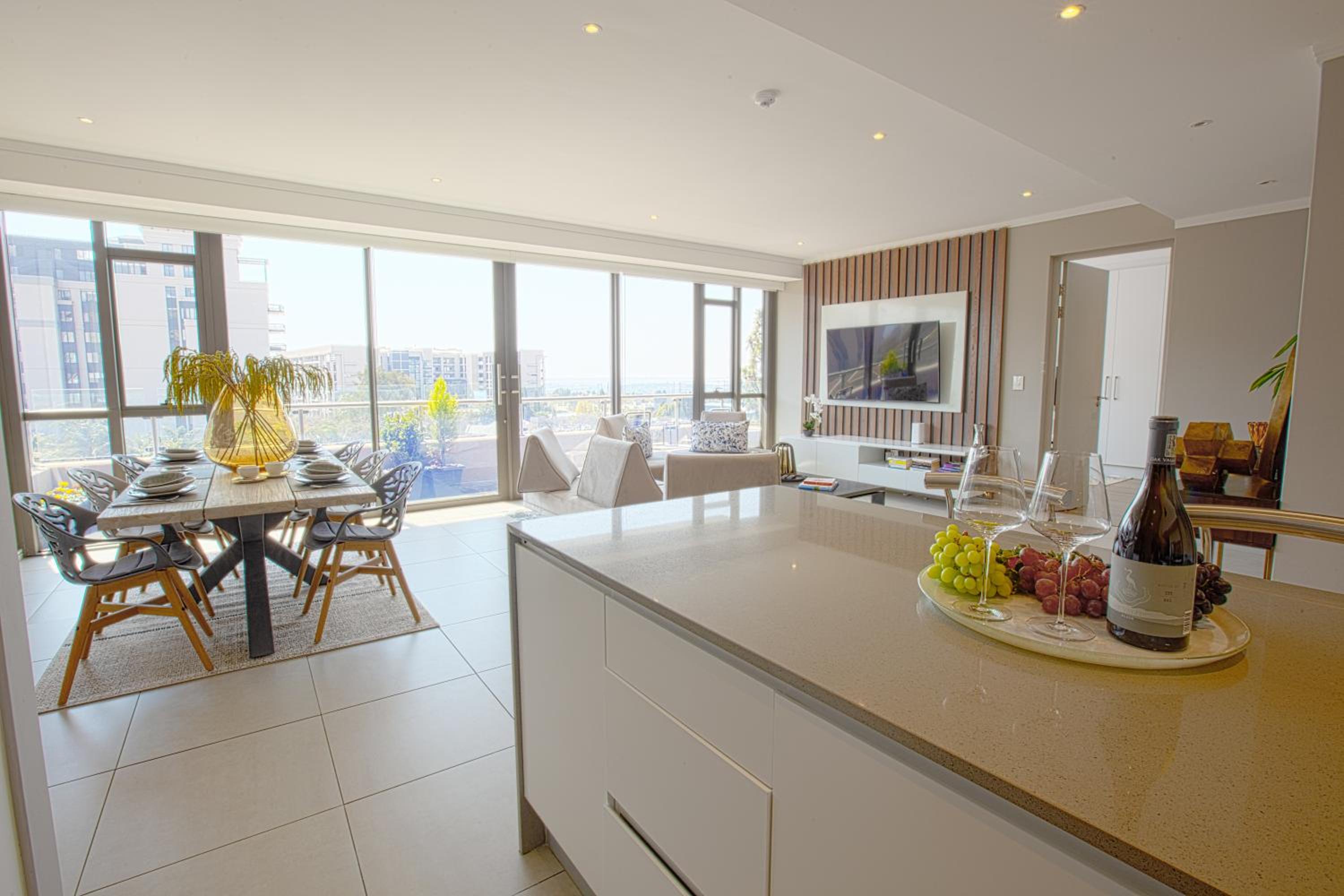 Azalia Apartments - Masingita Towers, Sandton