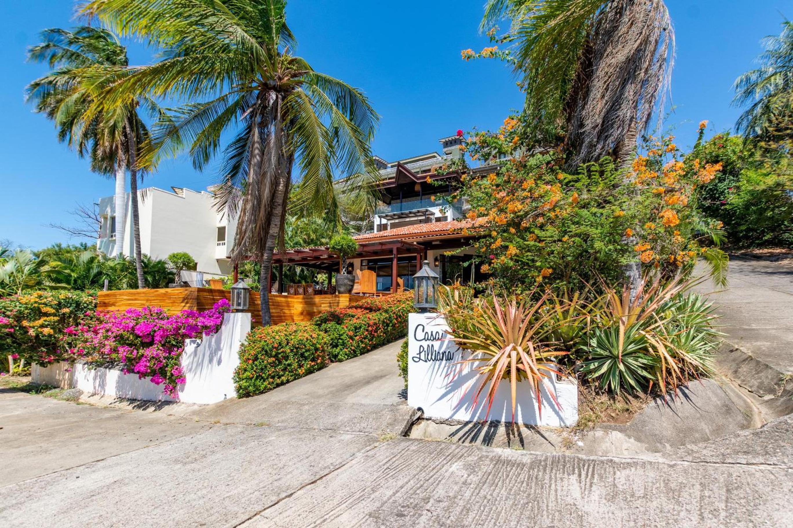 Stunning Home with Brand-New Guesthouse and Oceanview Terrace with Private Swimming Pool & Hot Tub view 4