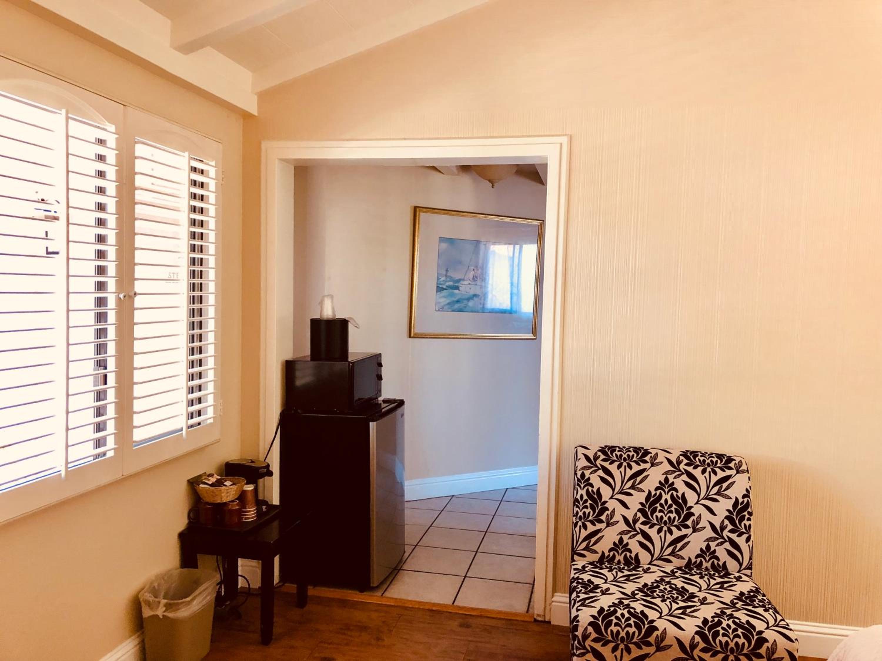 Carmel Resort Inn - Property Image 10