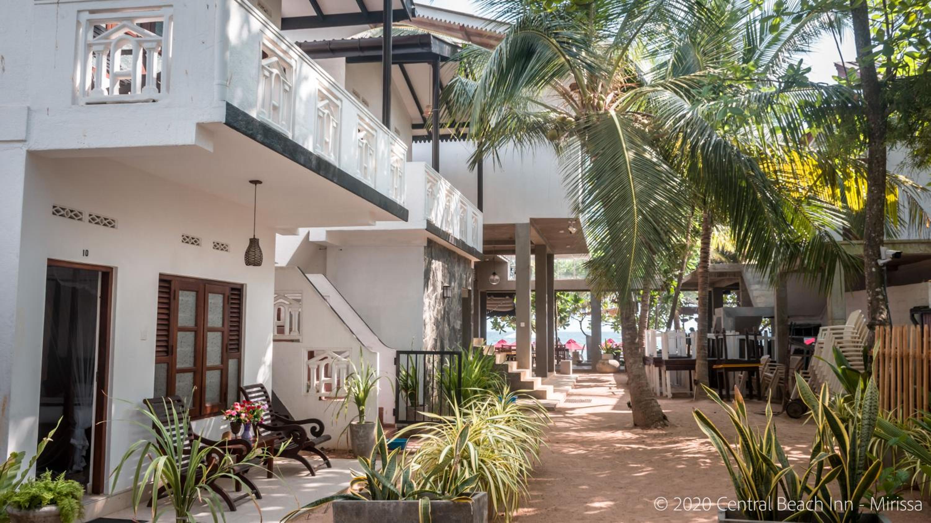 Central Beach Inn