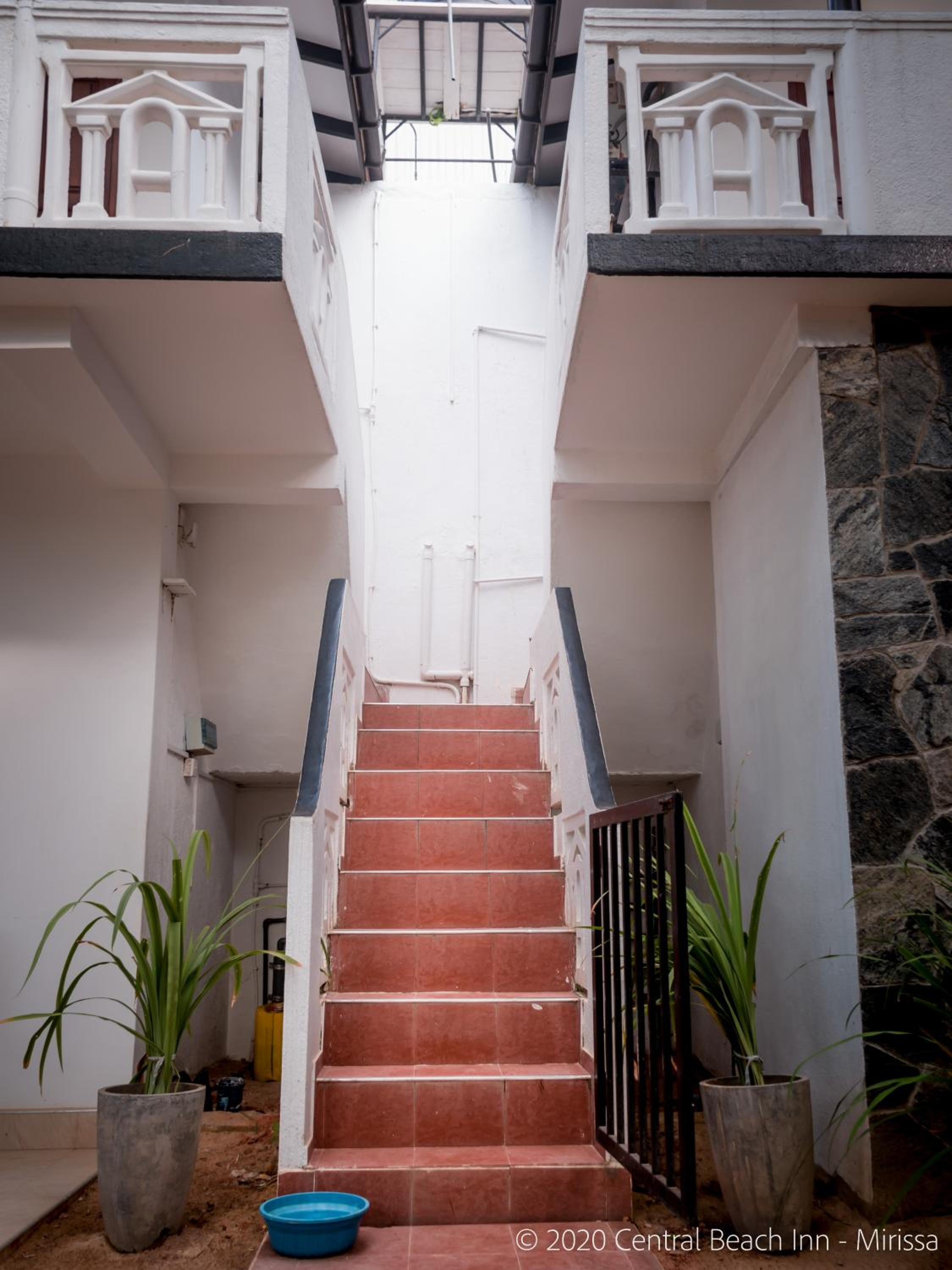 Central Beach Inn