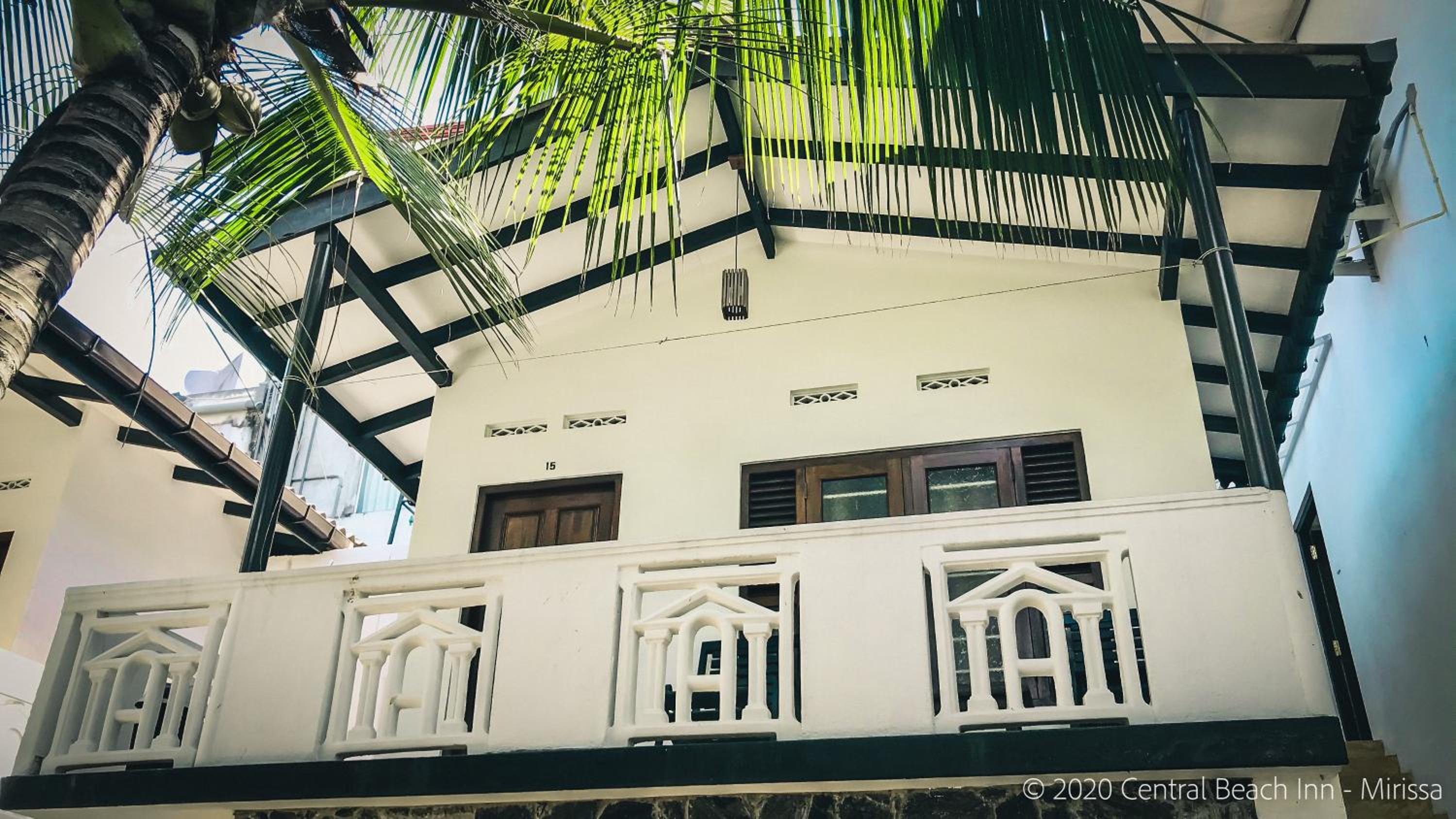 Central Beach Inn