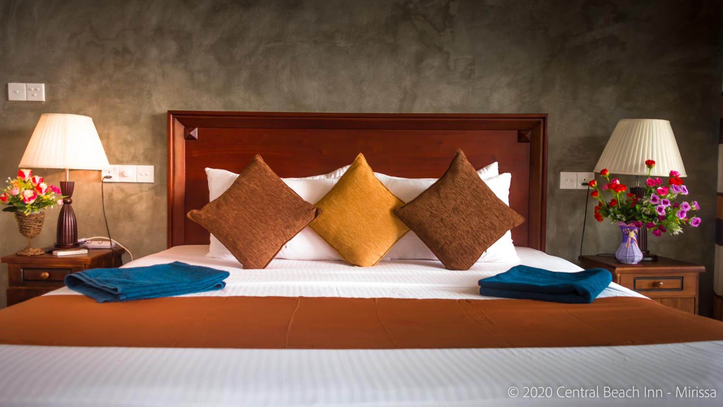 Central Beach Inn
