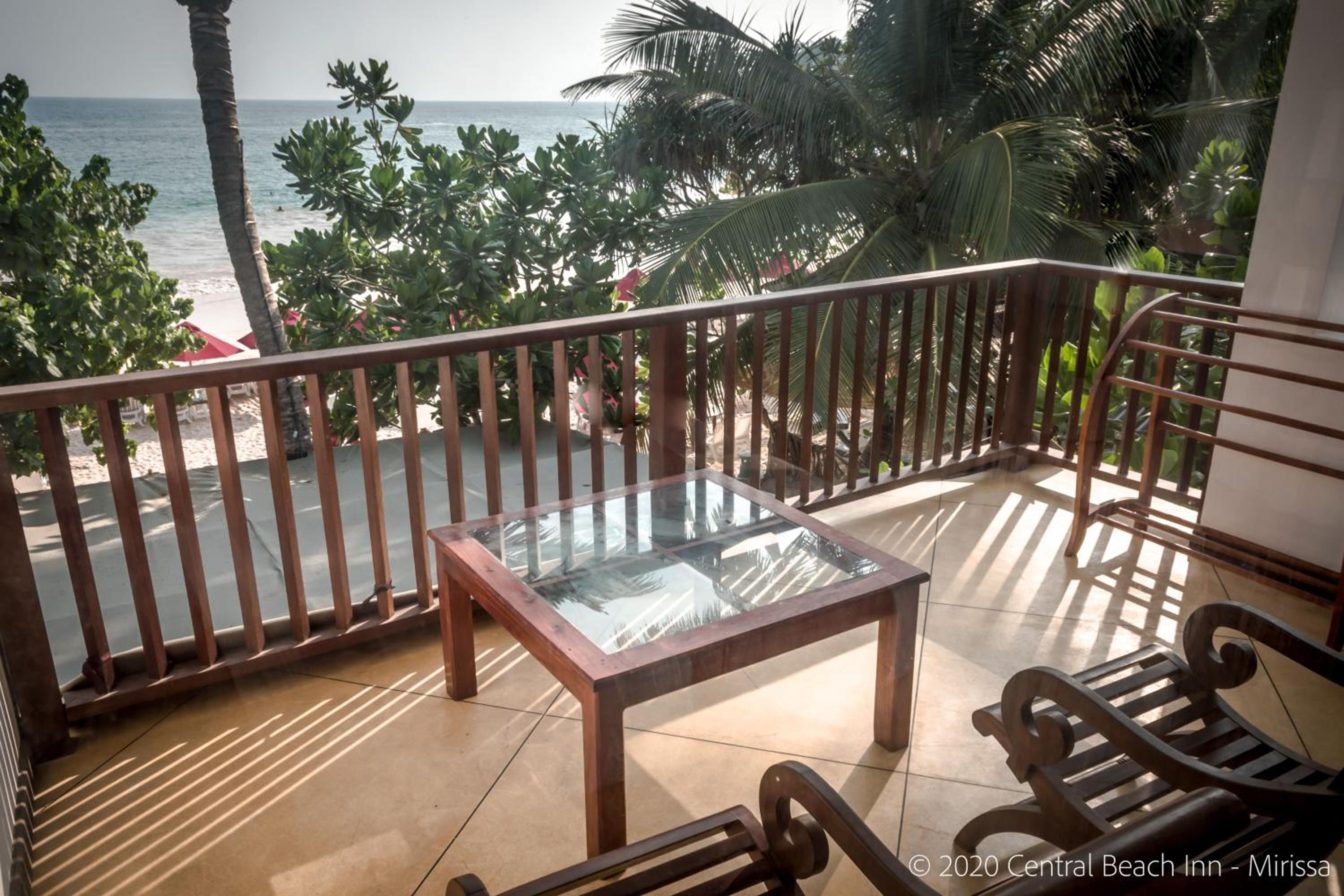 Central Beach Inn