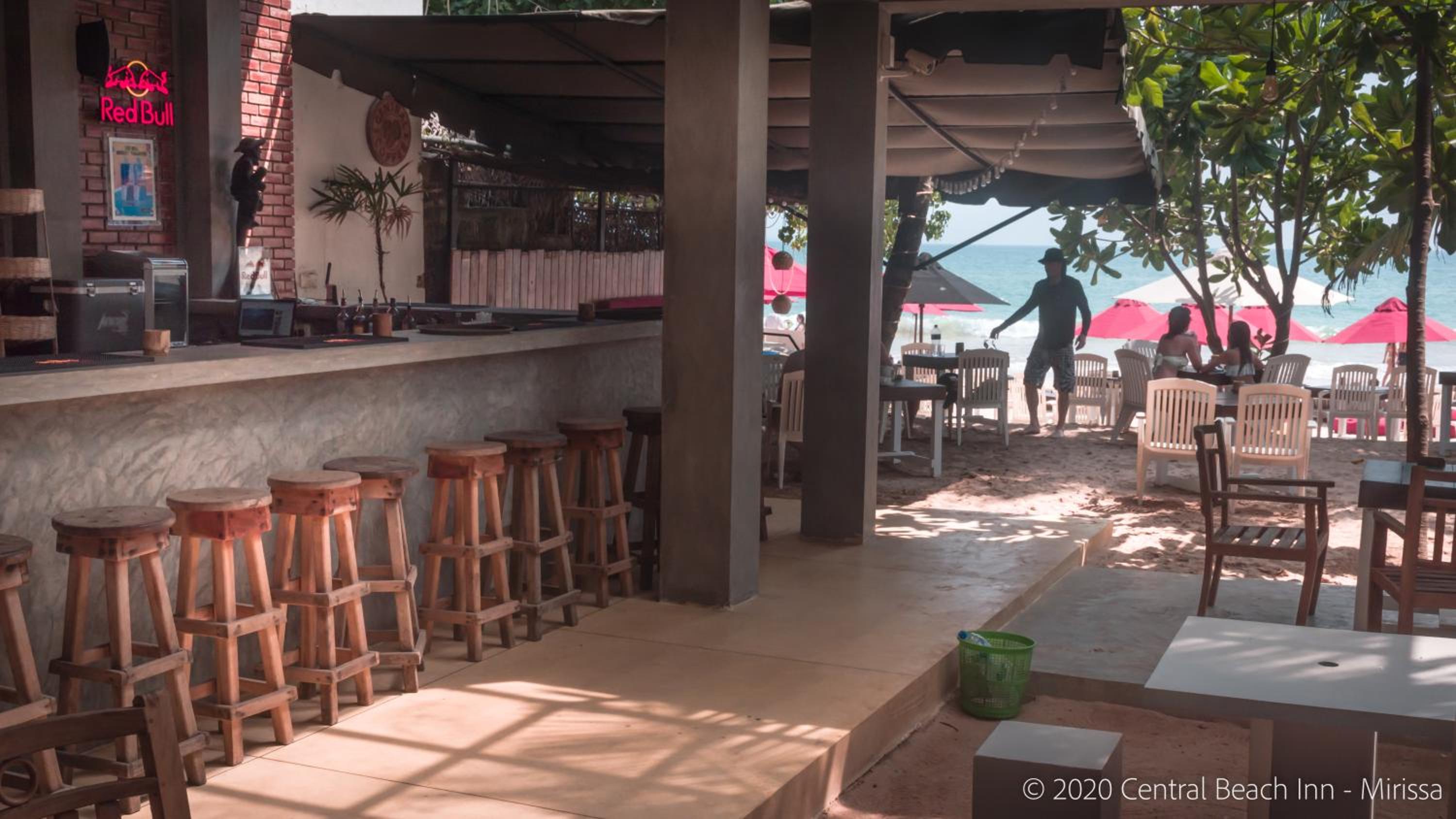 Central Beach Inn