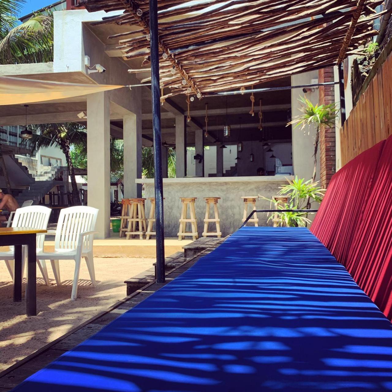 Central Beach Inn