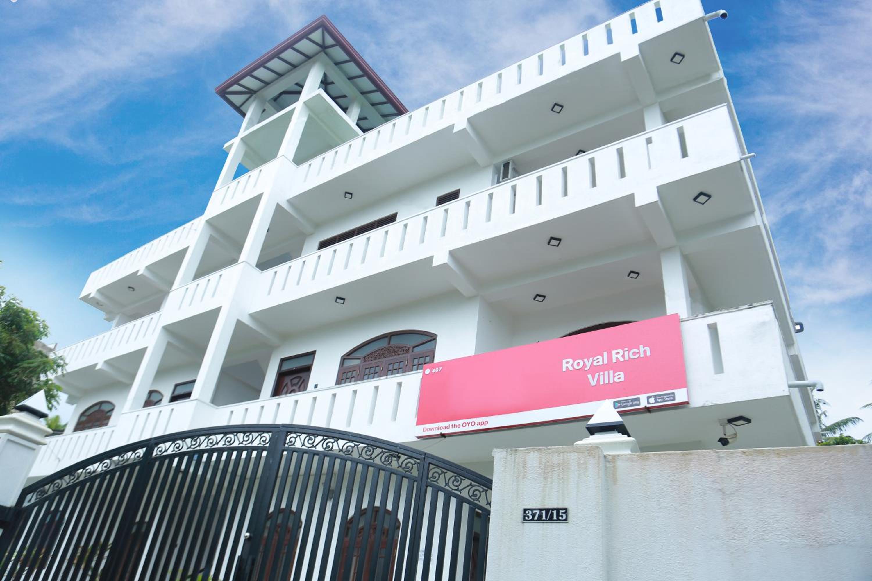 Hotel Royal Rich Villa - Image 1