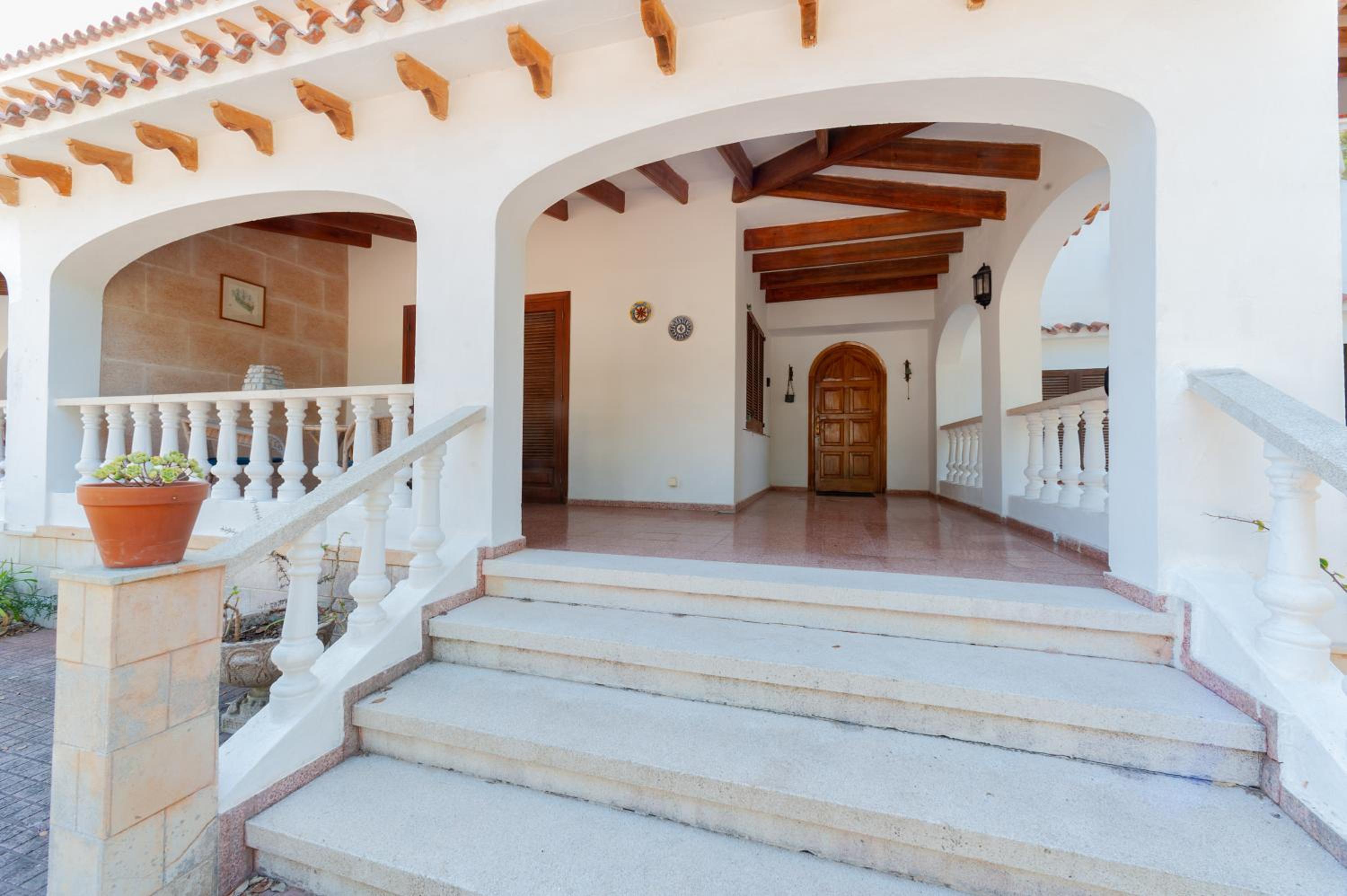 VILLA NUEVA view 4