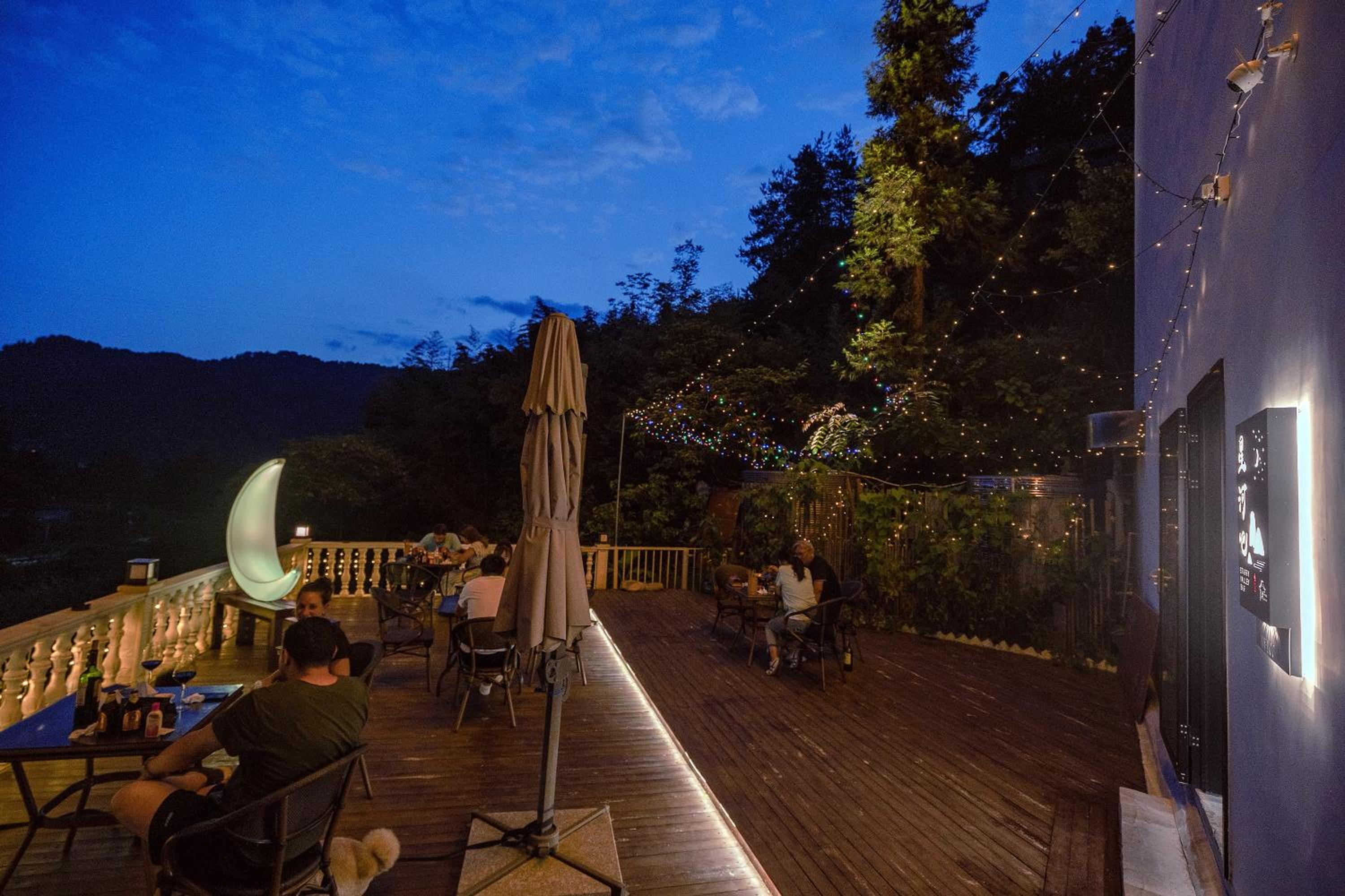 Whispering Mountains Boutique Hotel