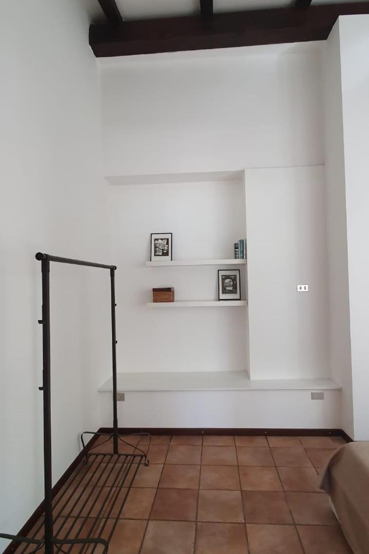 Casa Castagna en Caserta — hotel room