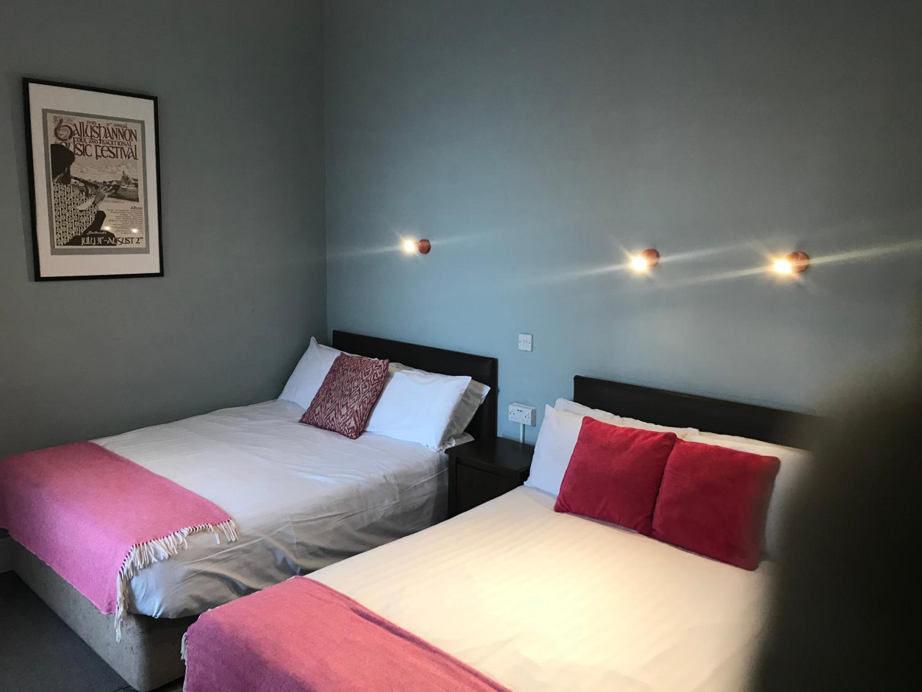 Rolling Wave Guesthouse
