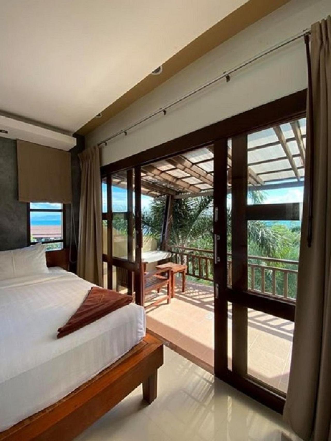 Sunset Beach Villas