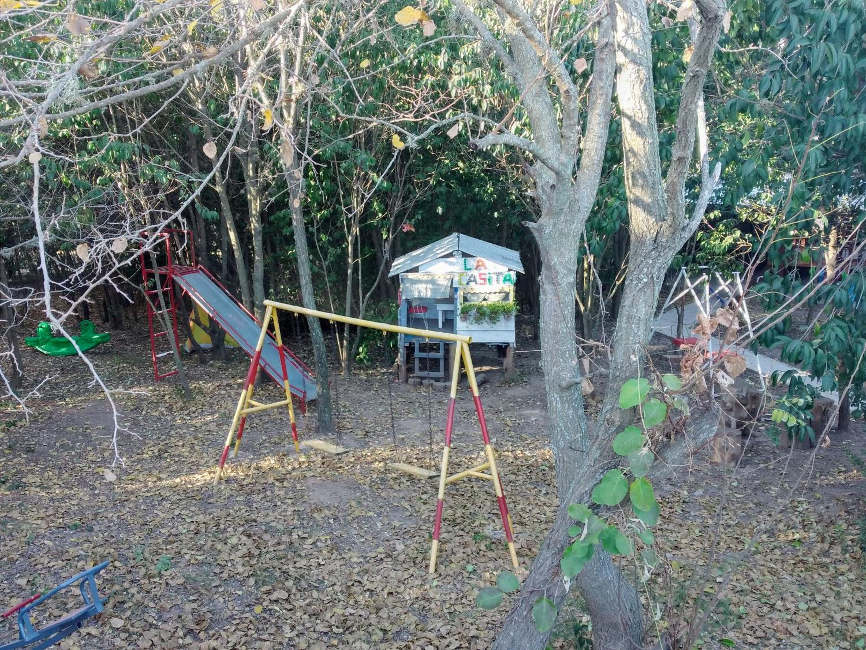 Altos del Pucara Piscina Climatizada vista a las sierras juegos Huerta Orgánica