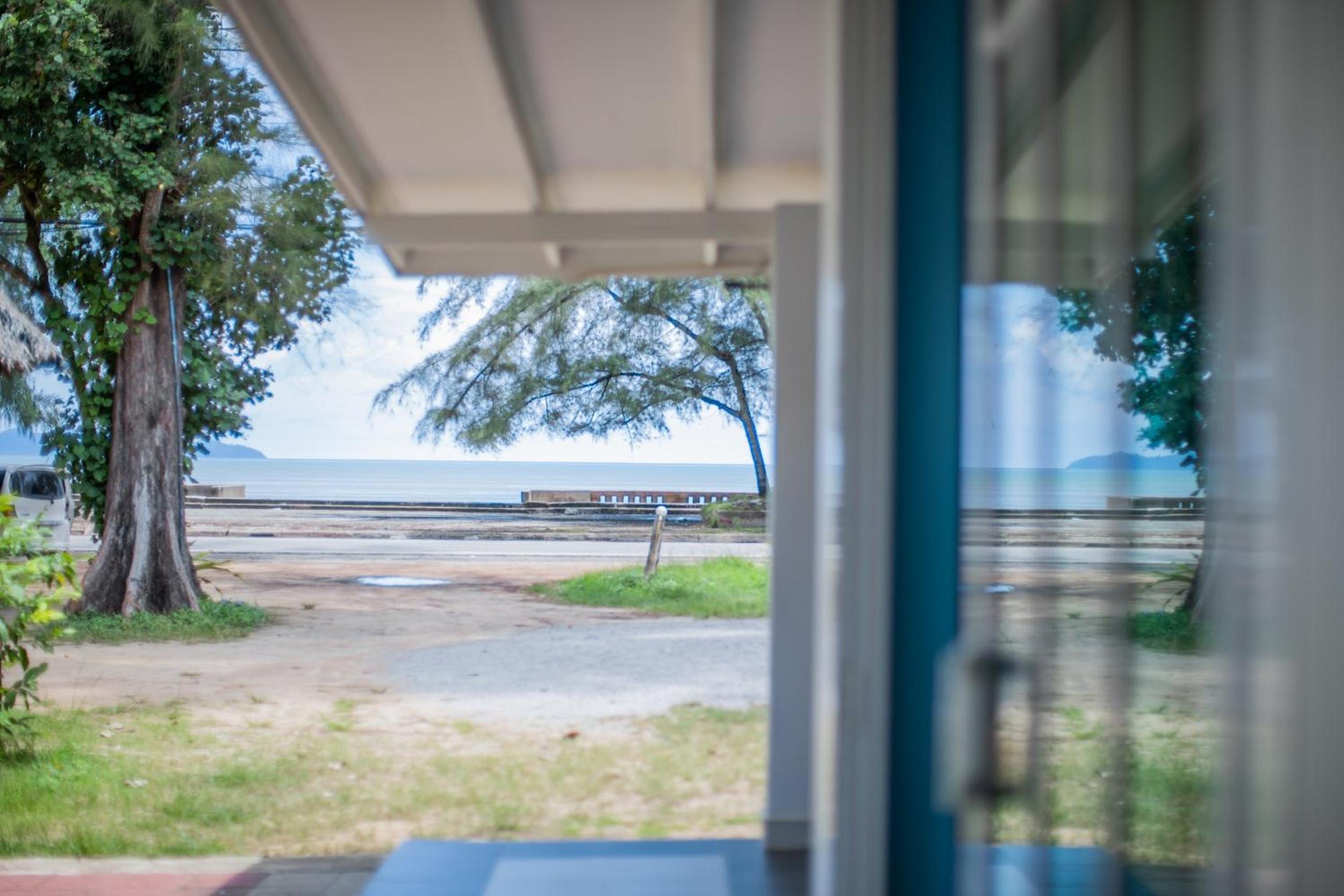 Blue Shore Cottage