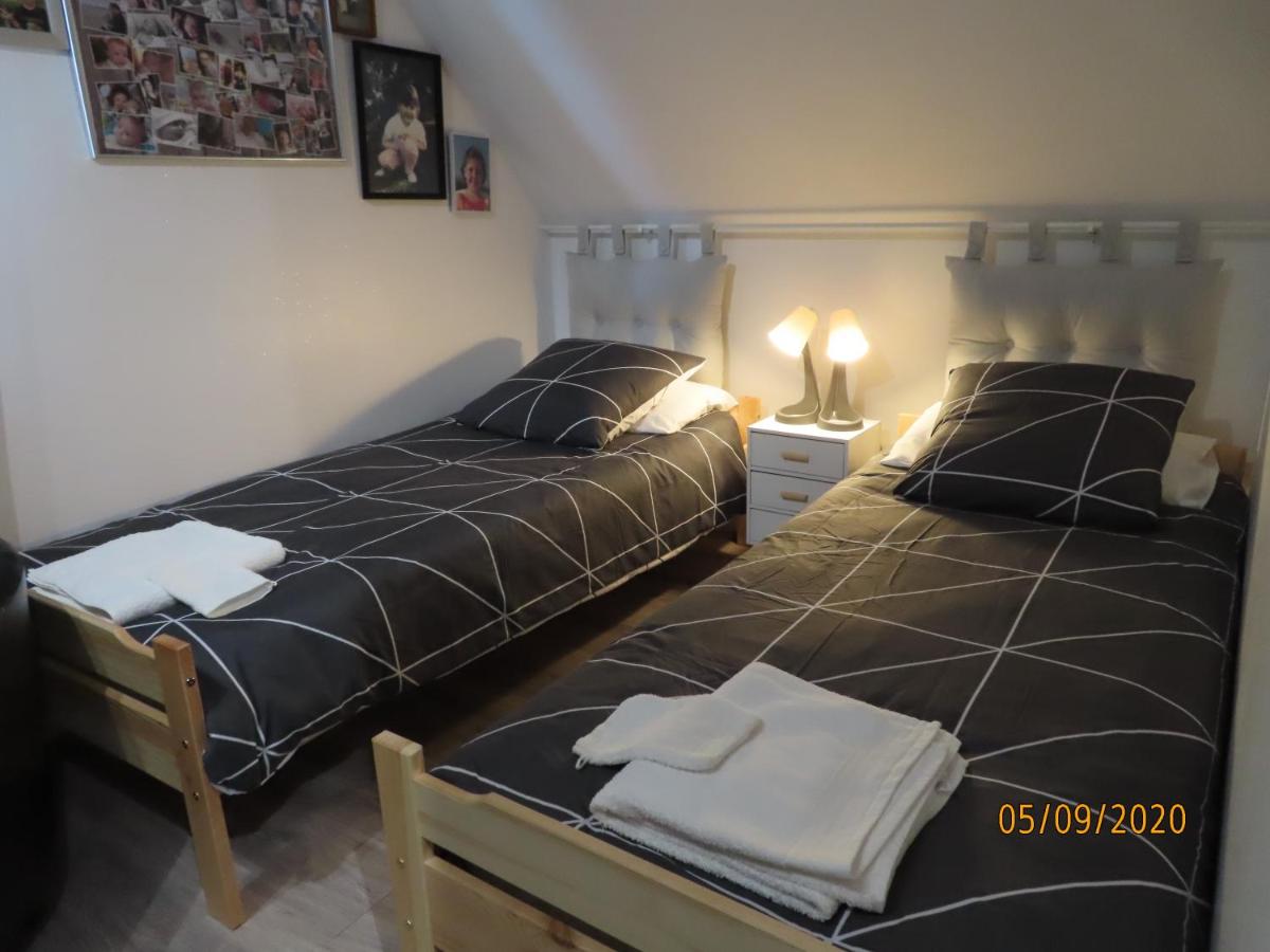 La CHAMBRE view 3