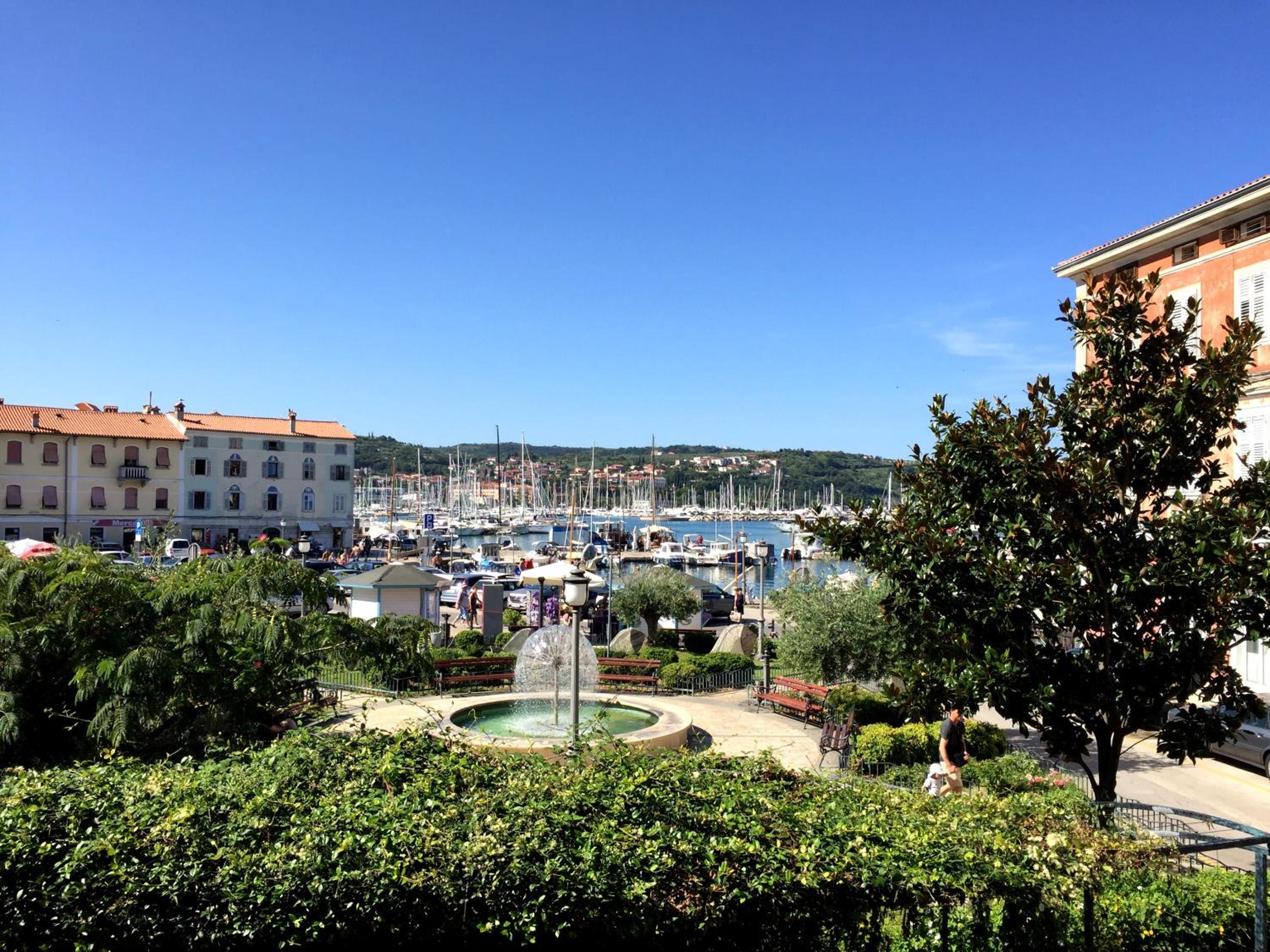 Greta's place - Elegant home with Exclusive location and Seaview view 4