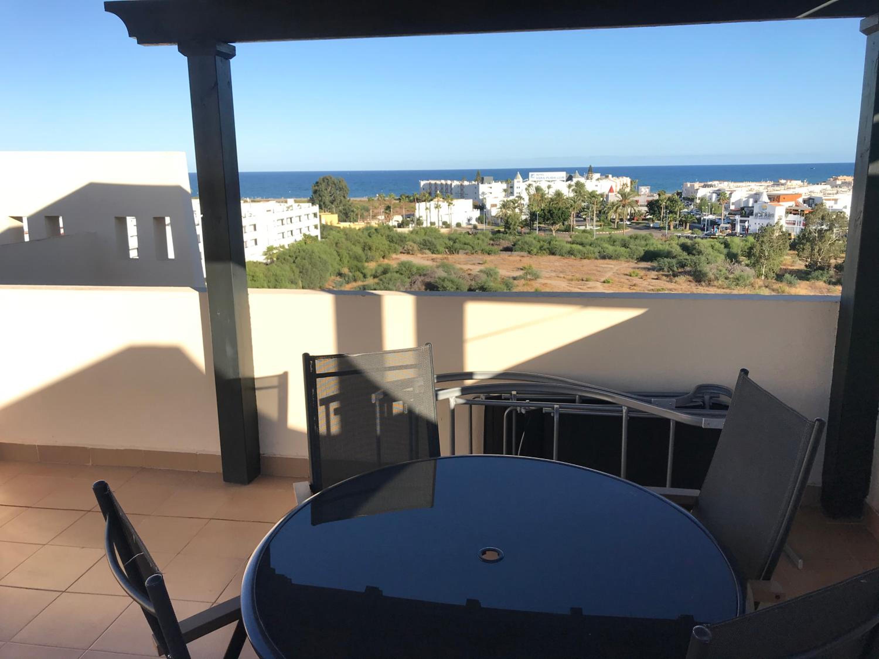 Atico con piscina privada y vistas al mar — photo 3