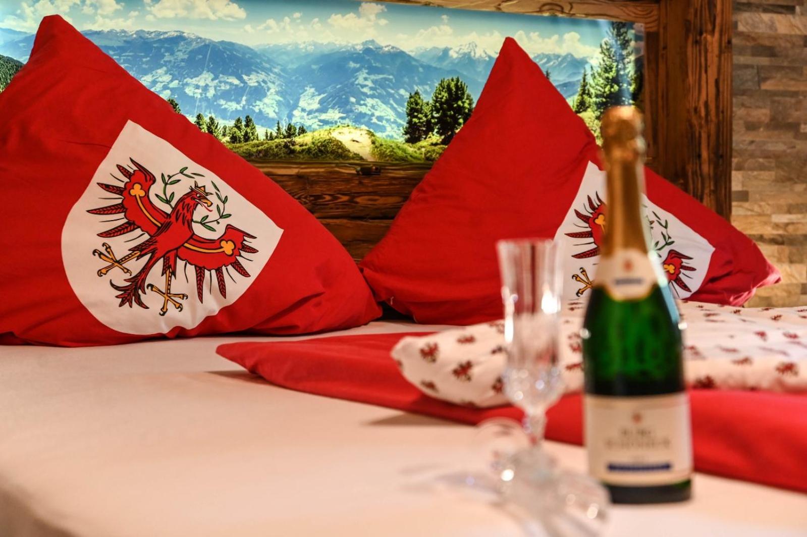 Ferienhaus Schneiderhäusl Zillertal view 4