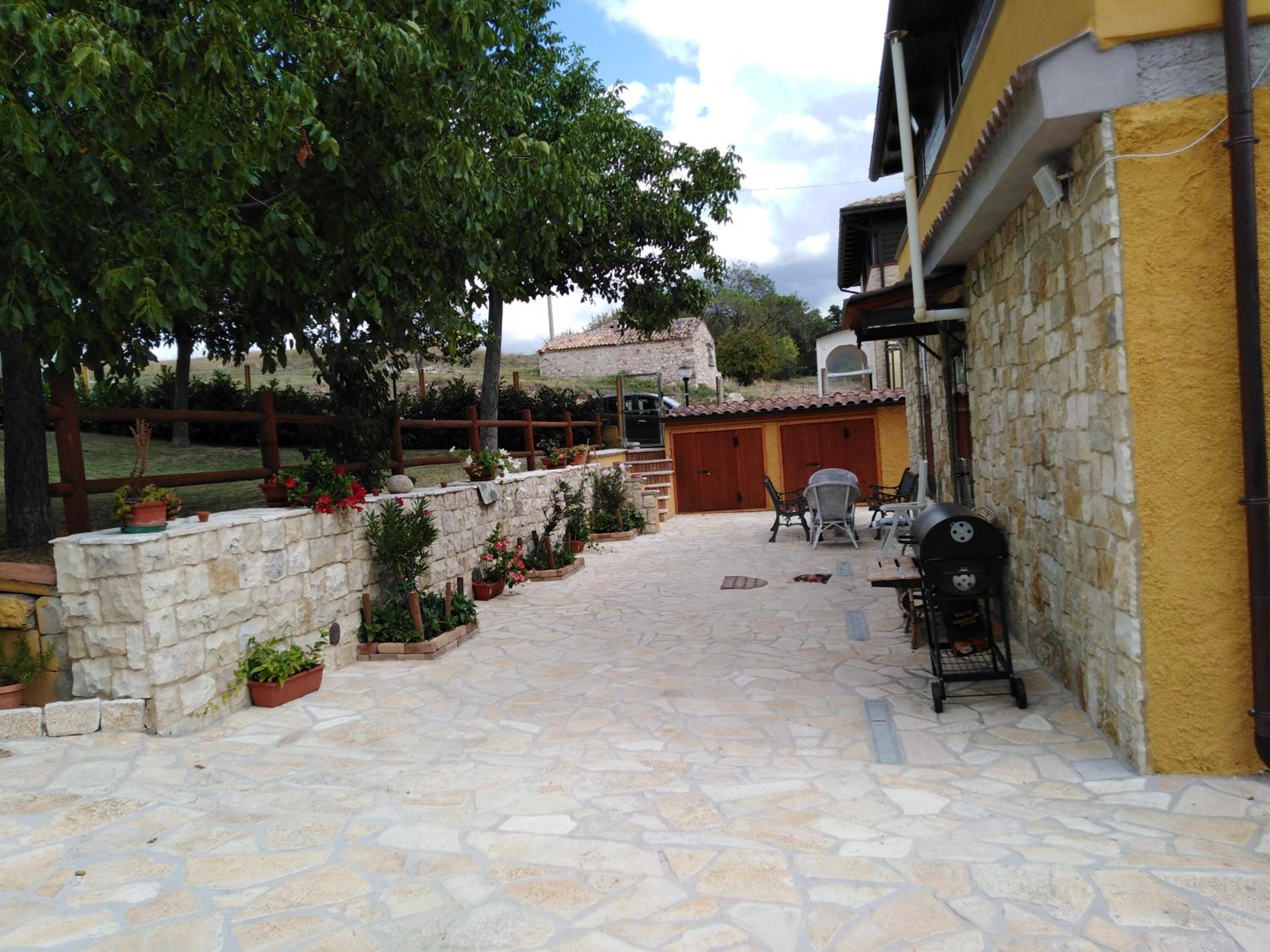 Villa lalli