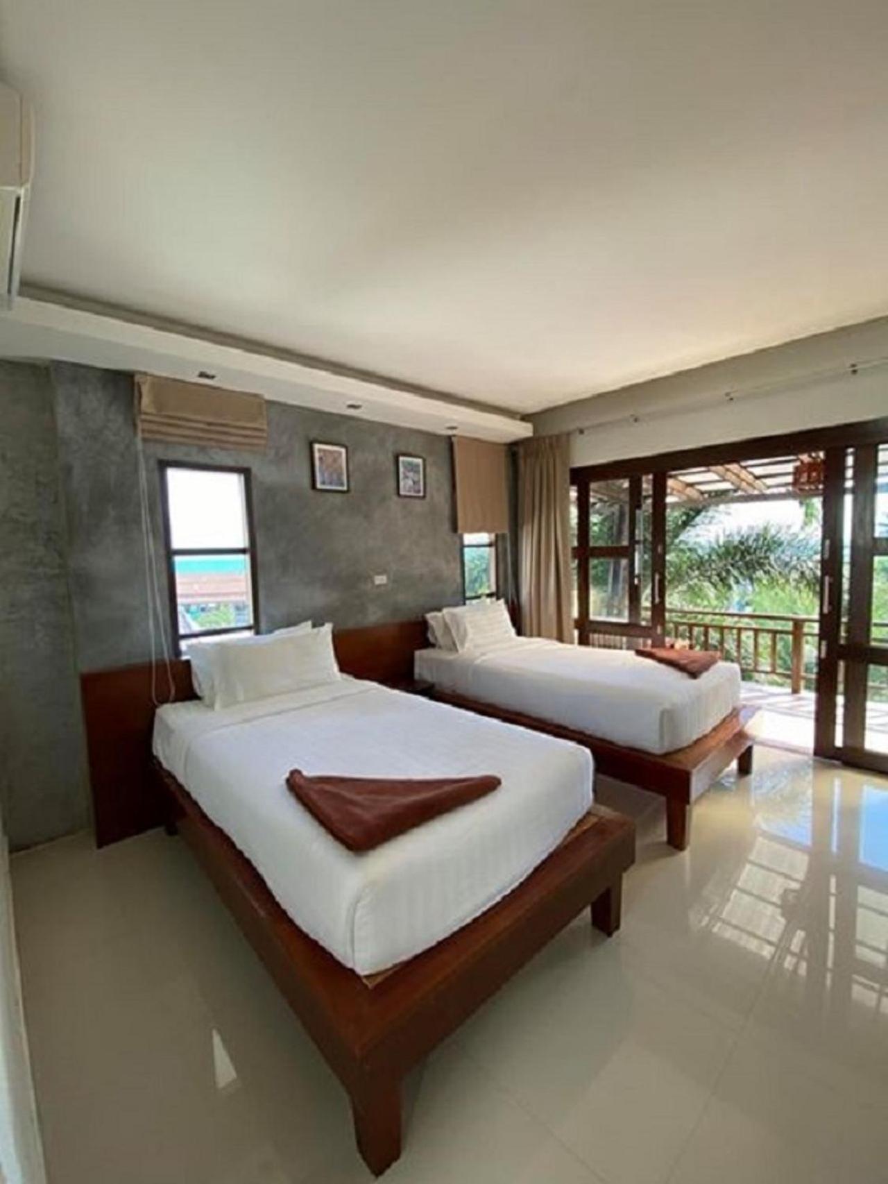 Sunset Beach Villas