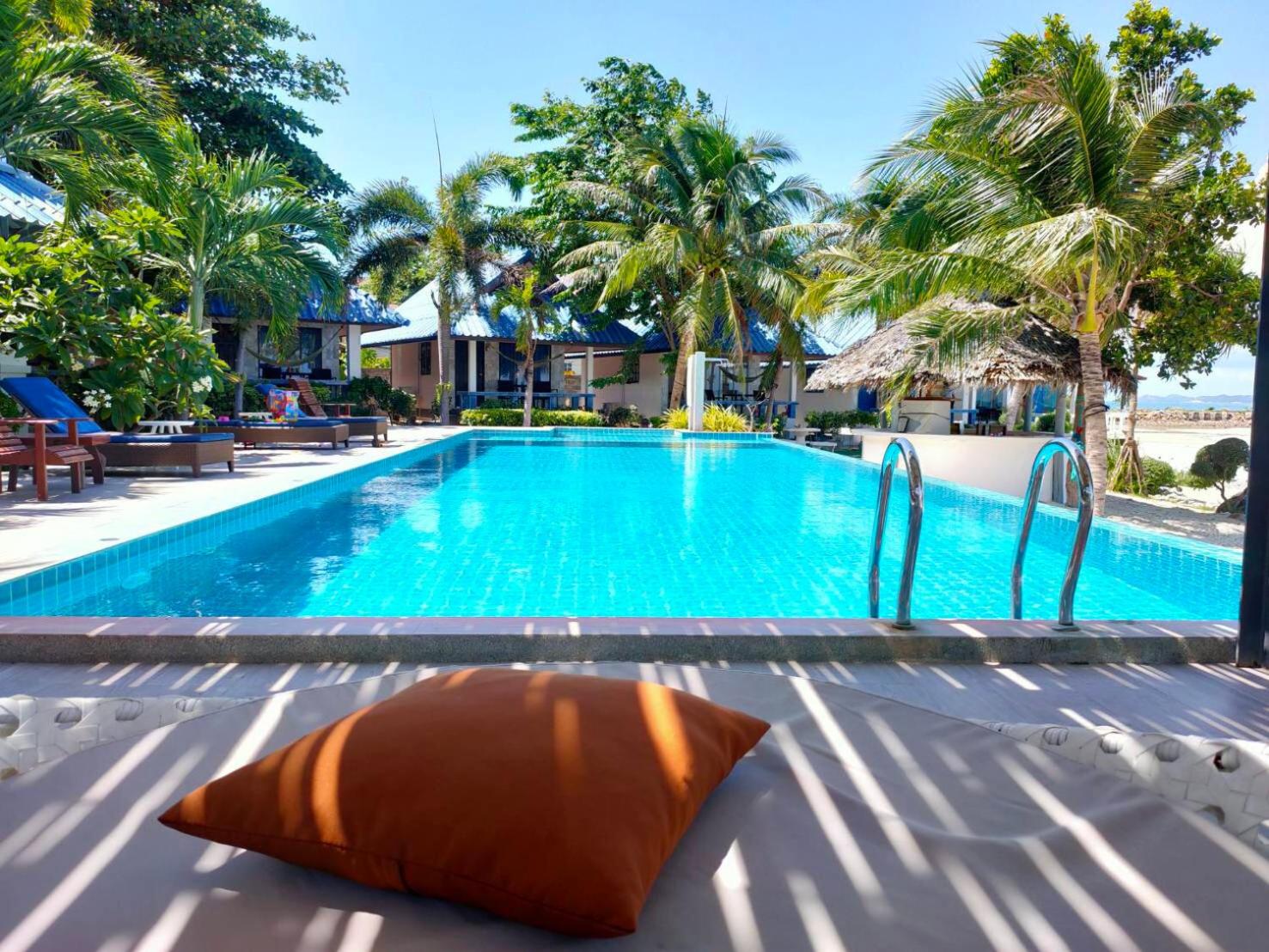 Sunset Beach Villas