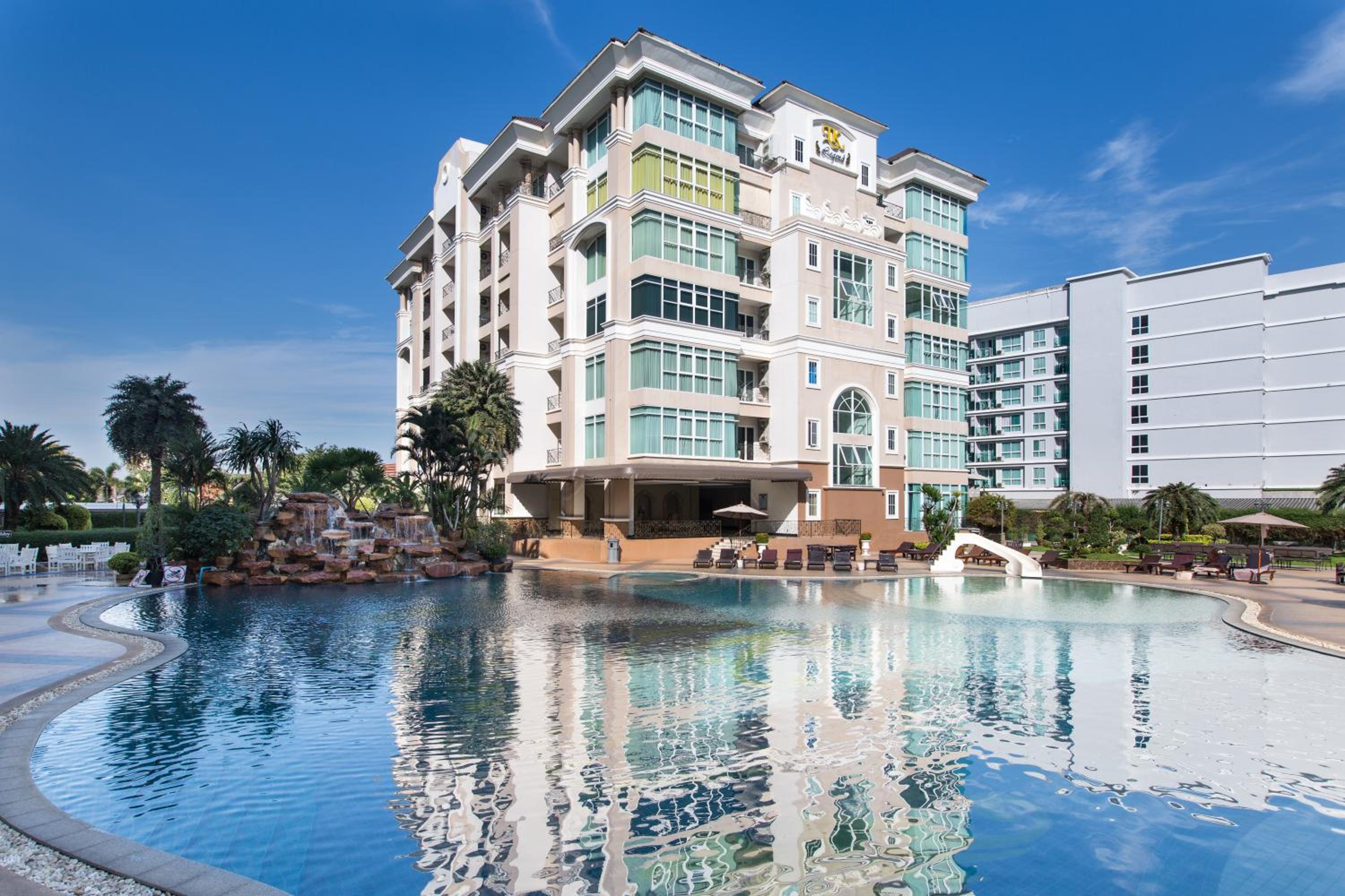 Hotel Beautiful Apartment A6 Central Pattaya - Image 1